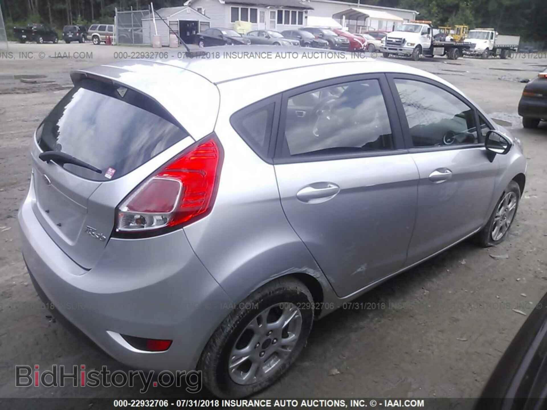 2015 Ford Fiesta - VIN: 3FADP4EJ3FM208097 - Фото 4