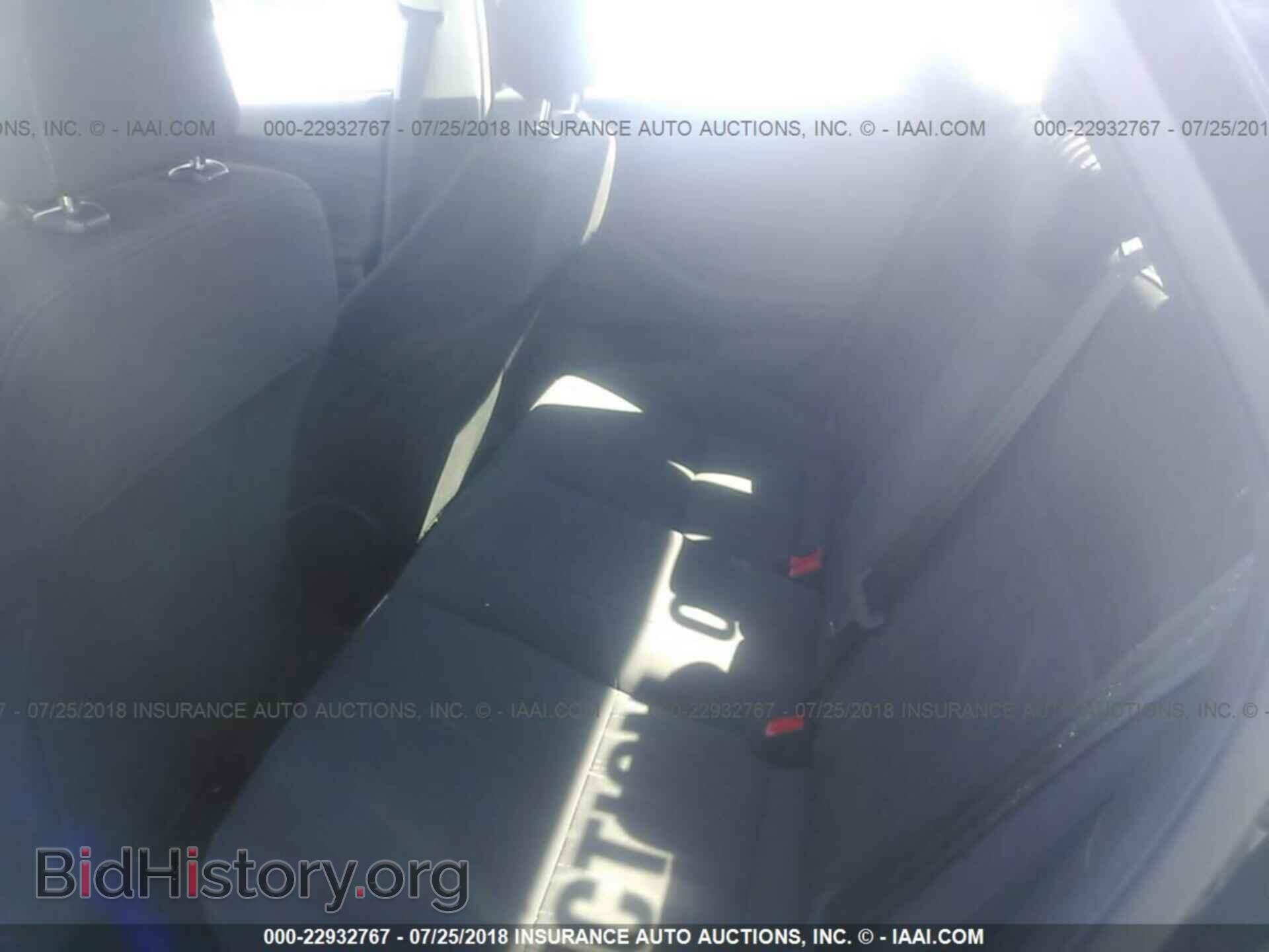 2017 Ford Focus - VIN: 1FADP3E22HL277936 - Photo 8
