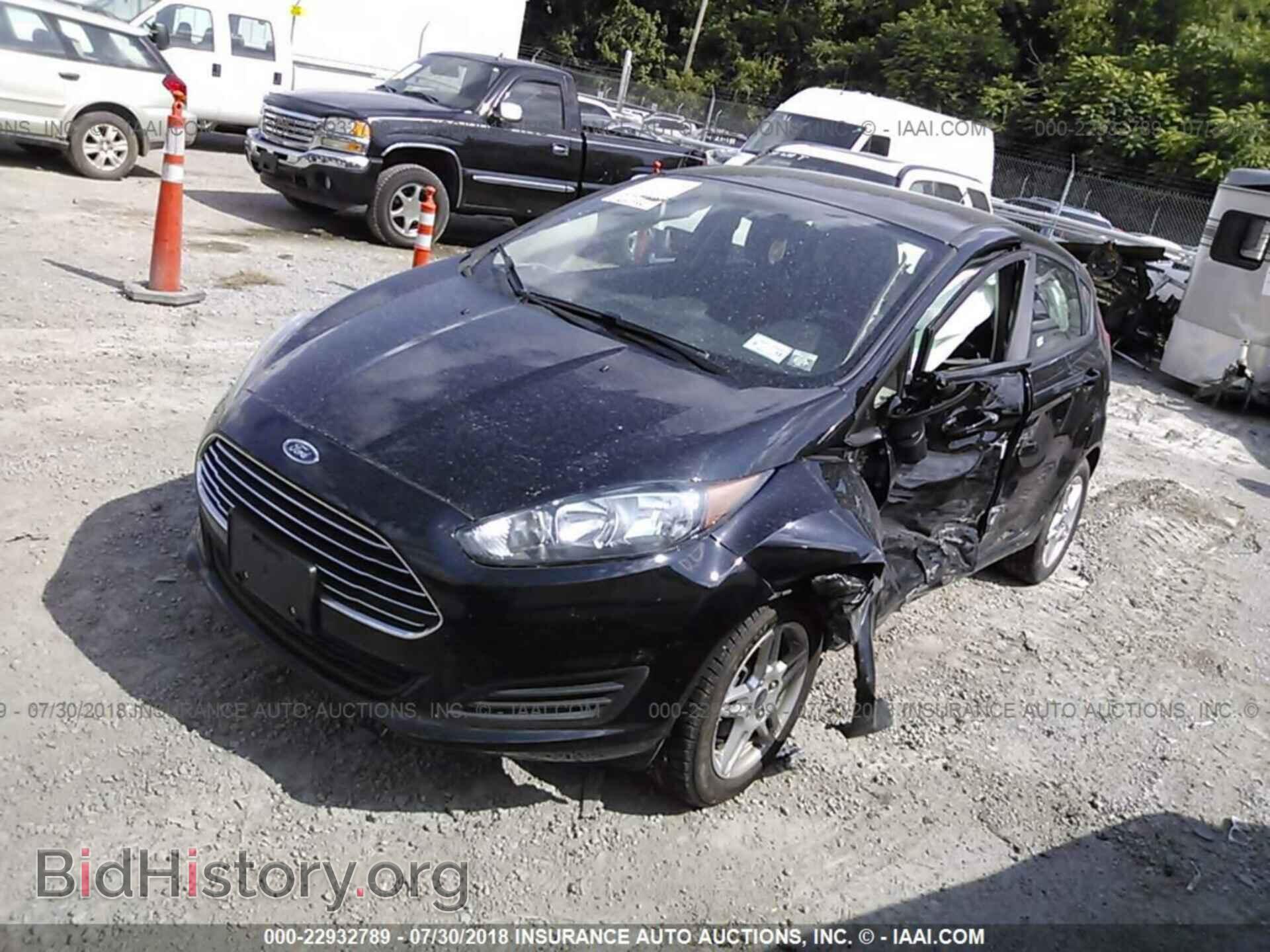 2017 Ford Fiesta - VIN: 3FADP4EJ4HM129346 - Фото 2