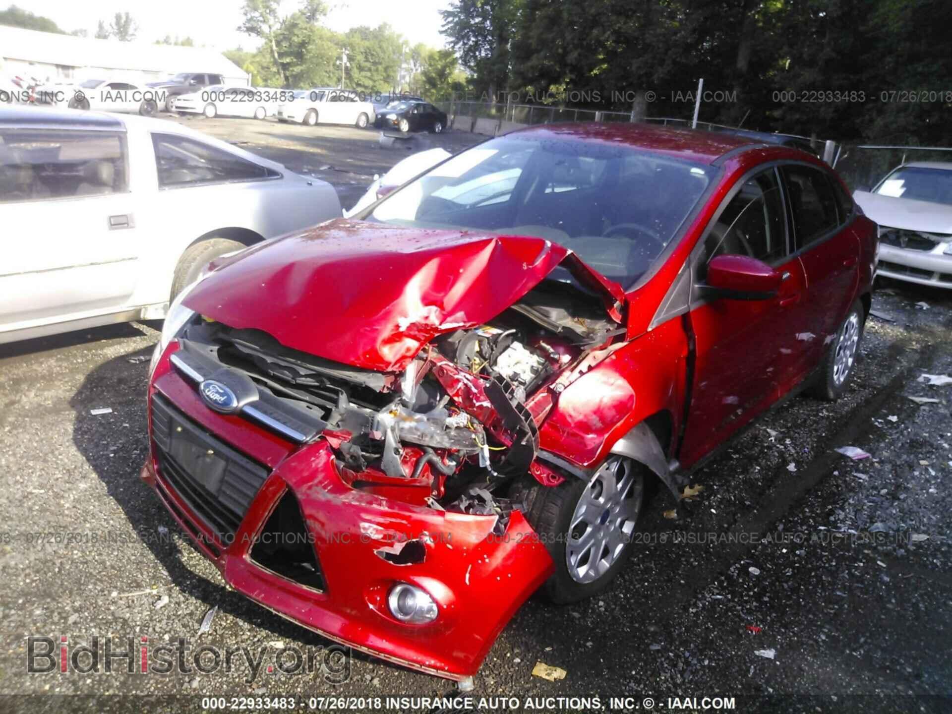 2012 Ford Focus - VIN: 1FAHP3F26CL282811 - Photo 2