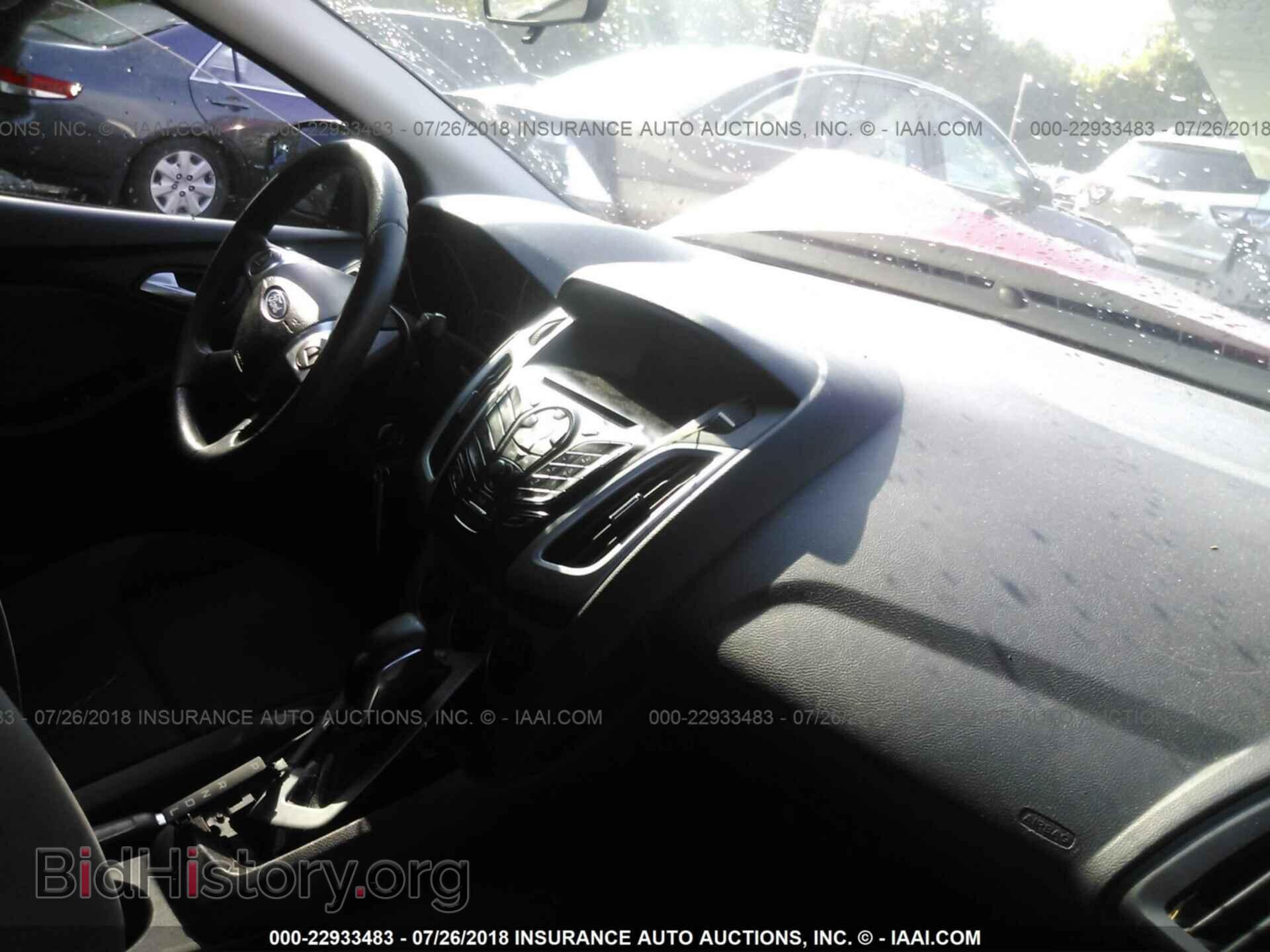 2012 Ford Focus - VIN: 1FAHP3F26CL282811 - Photo 5
