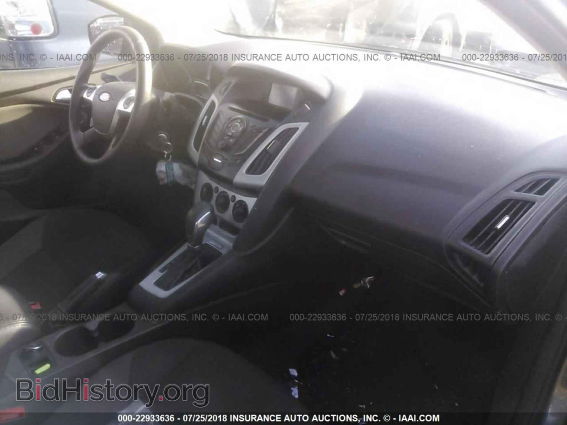 2014 Ford Focus - VIN: 1FADP3F2XEL302012 - Фото 5