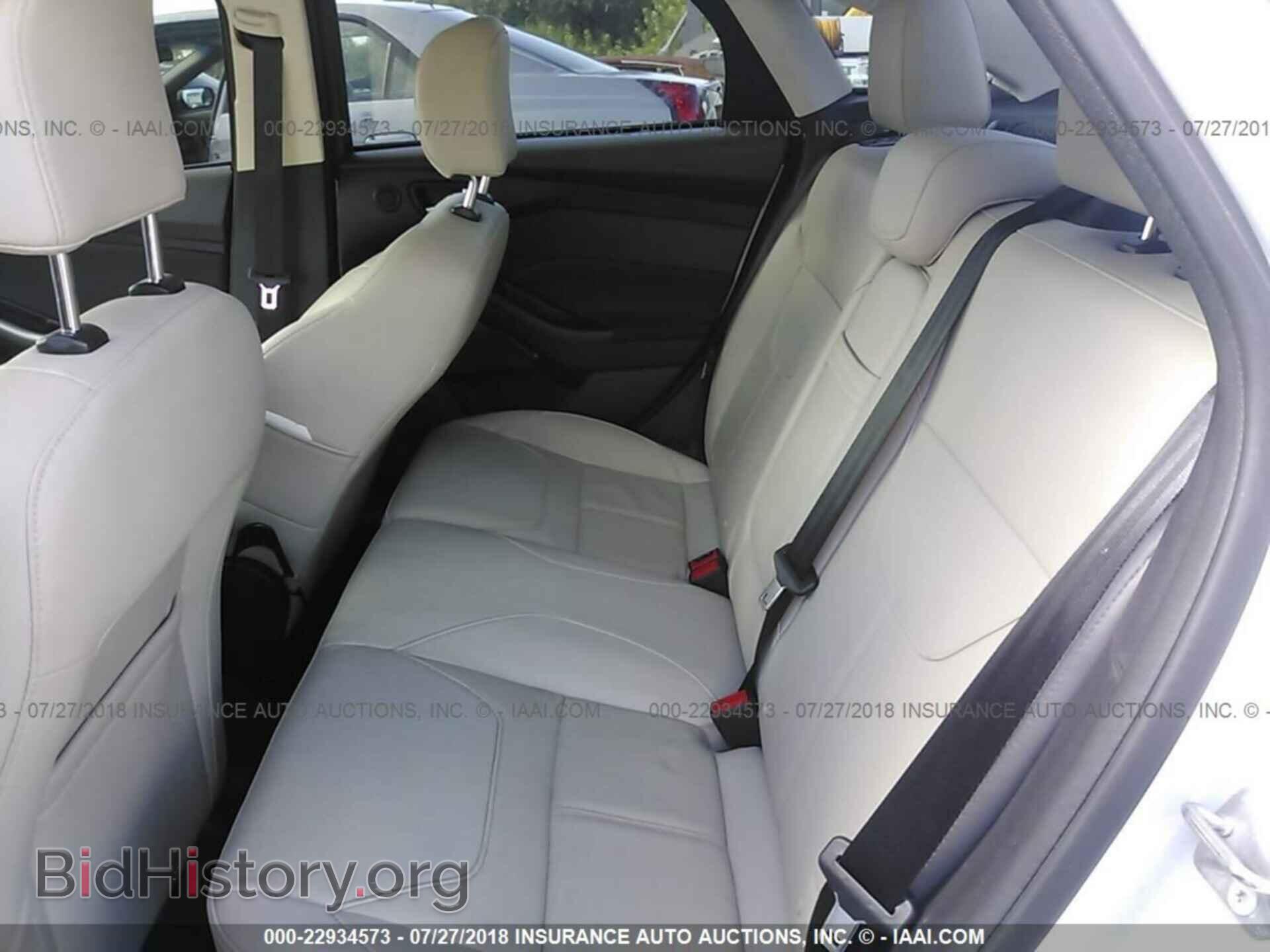 2015 Ford Focus - VIN: 1FADP3J2XFL380072 - Фото 8