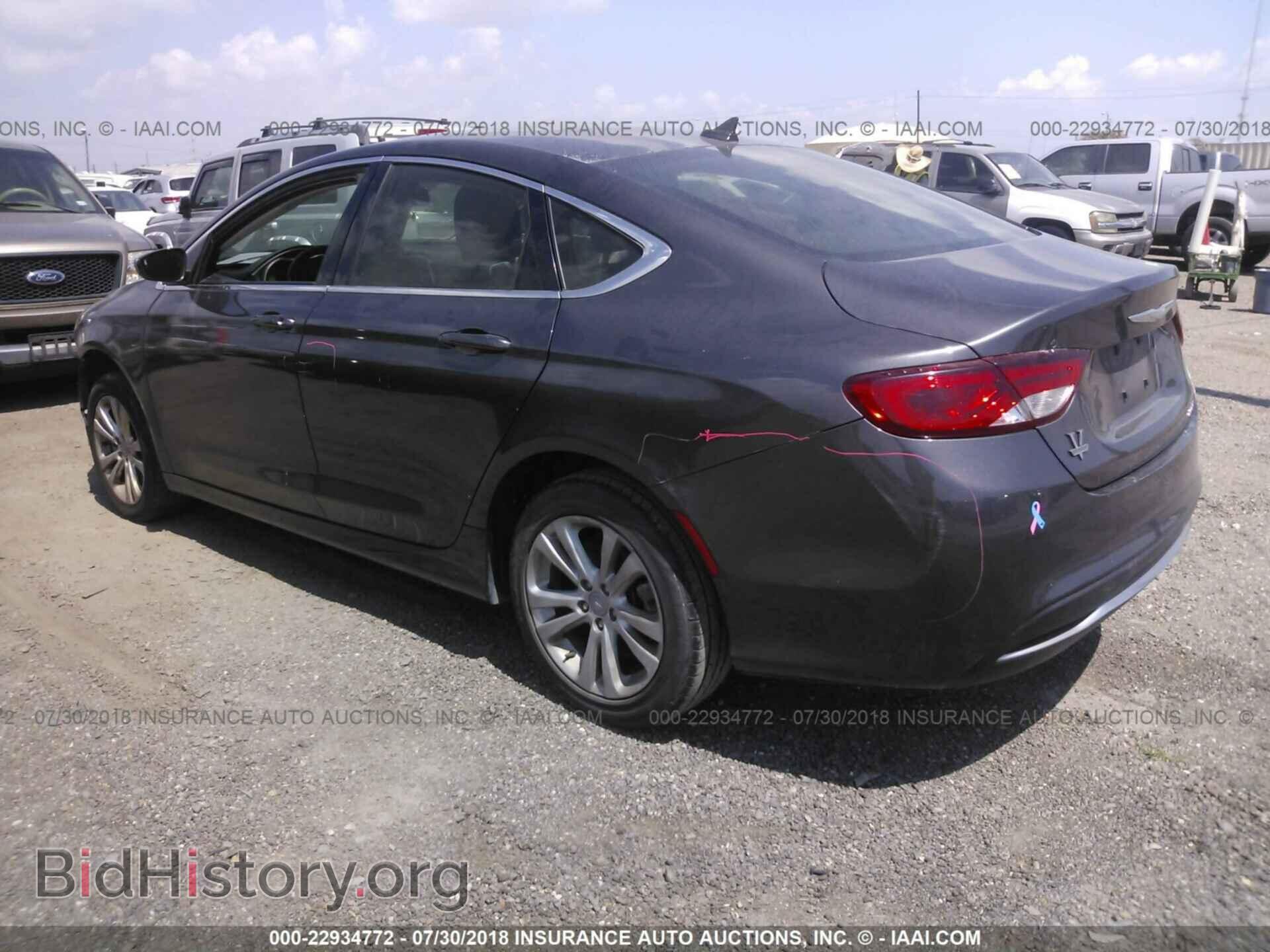 2015 Chrysler 200 - VIN: 1C3CCCAB8FN623324 - Photo 3