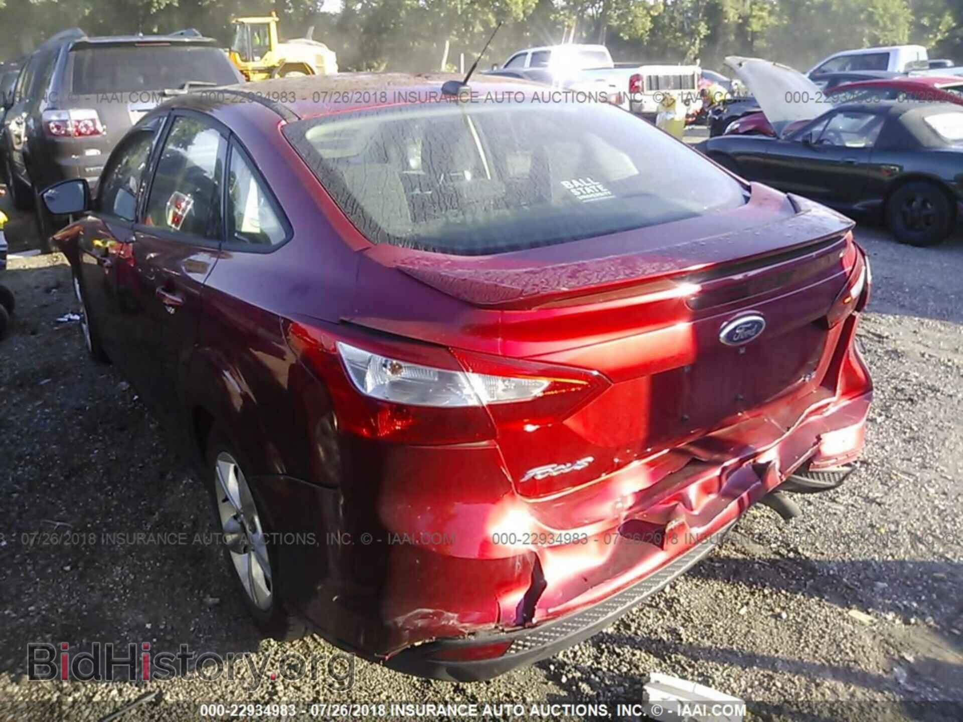 2012 Ford Focus - VIN: 1FAHP3F20CL319710 - Фото 3
