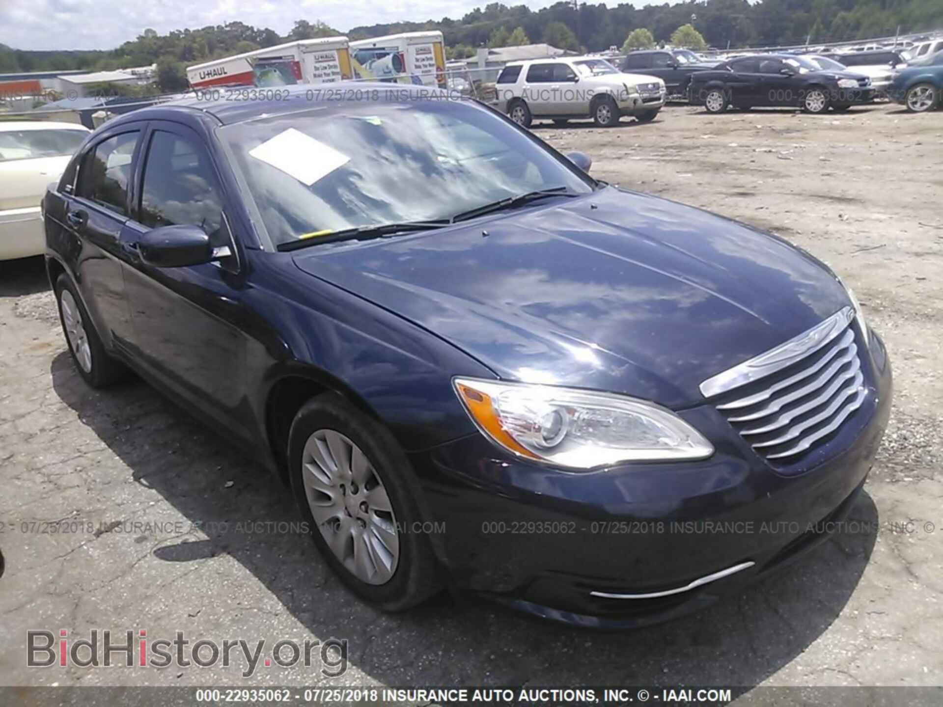 Photo 1C3CCBAB2EN141182 - Chrysler 200 2014
