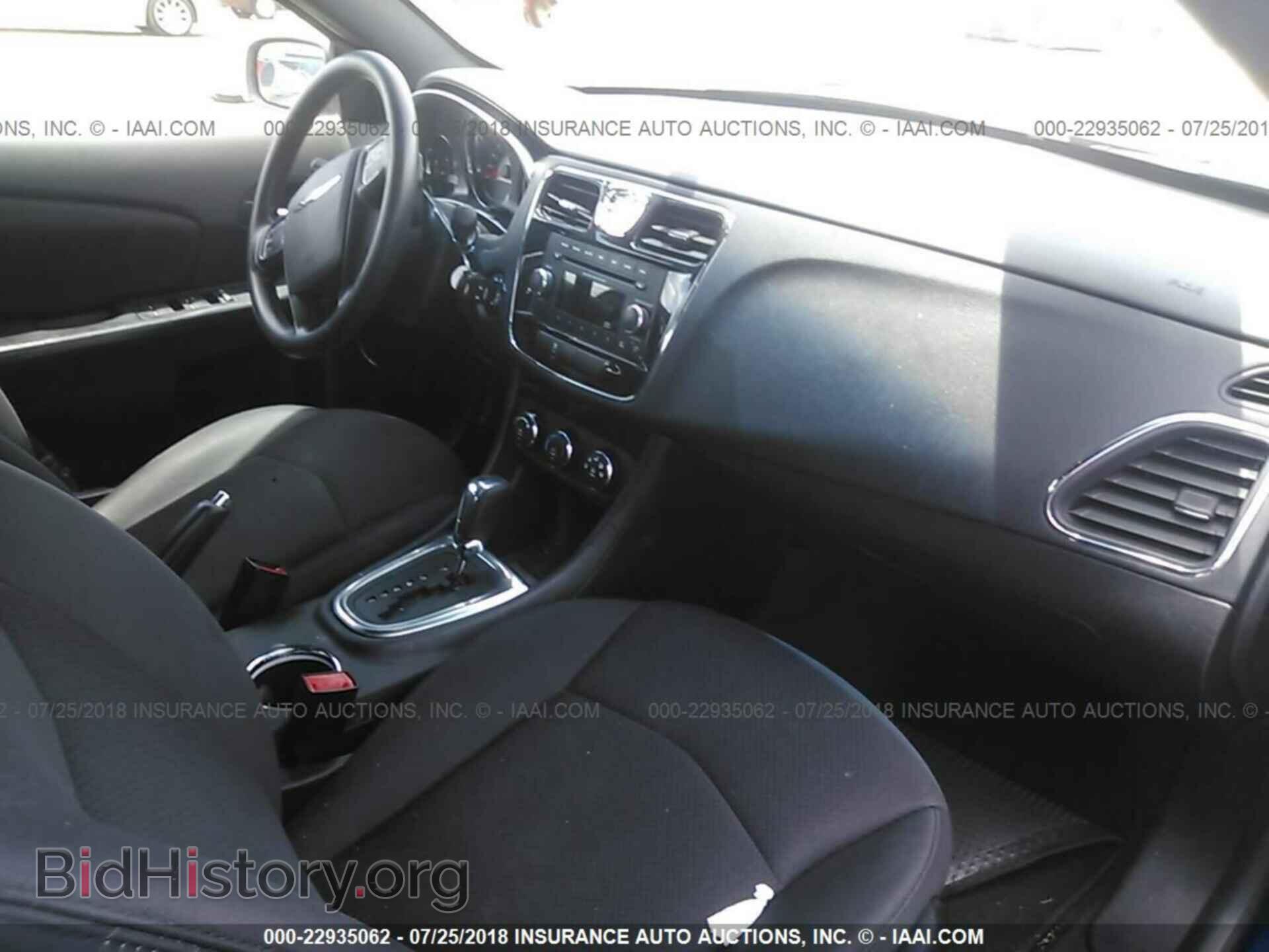 2014 Chrysler 200 - VIN: 1C3CCBAB2EN141182 - Photo 5