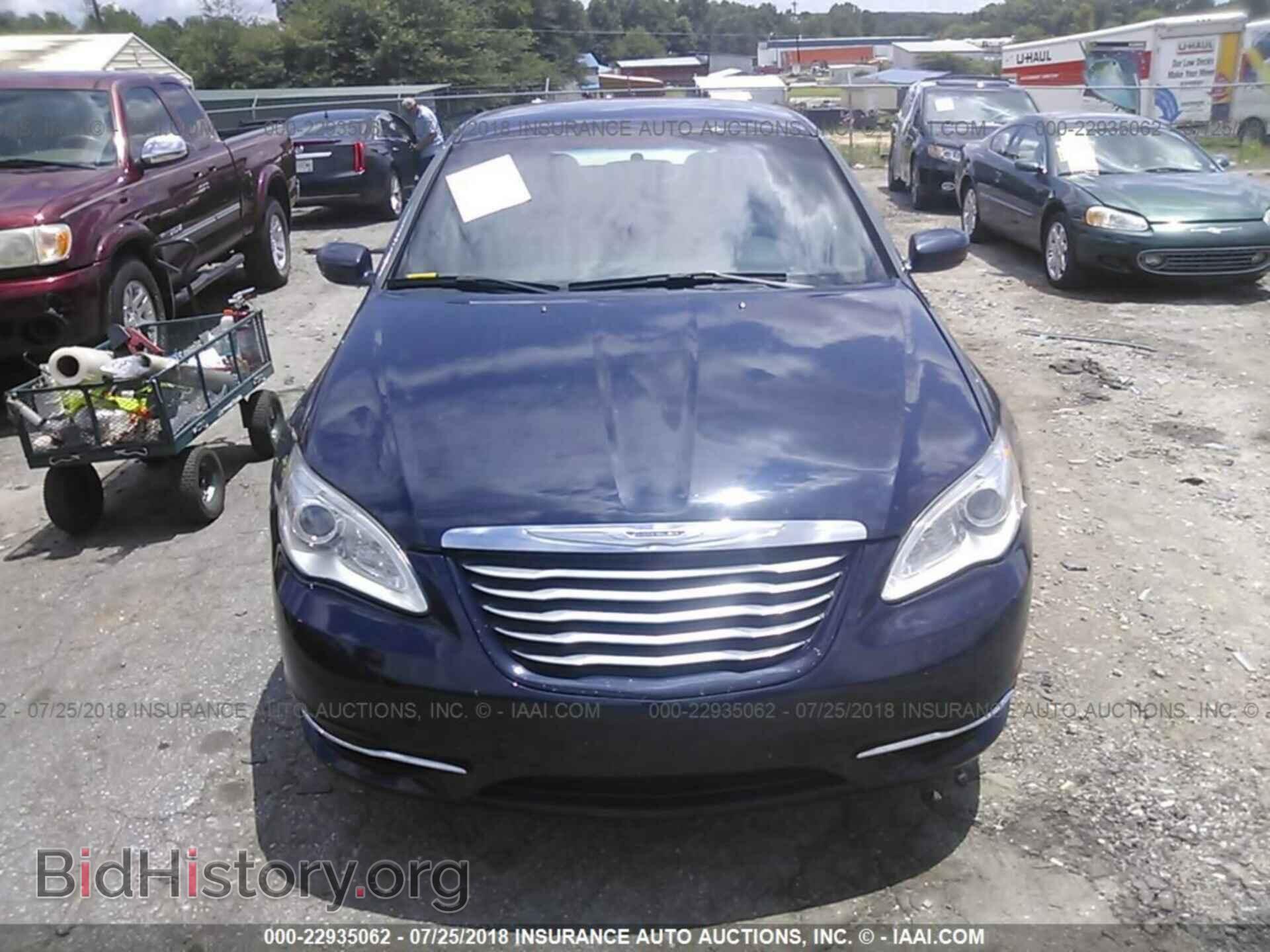 2014 Chrysler 200 - VIN: 1C3CCBAB2EN141182 - Photo 6