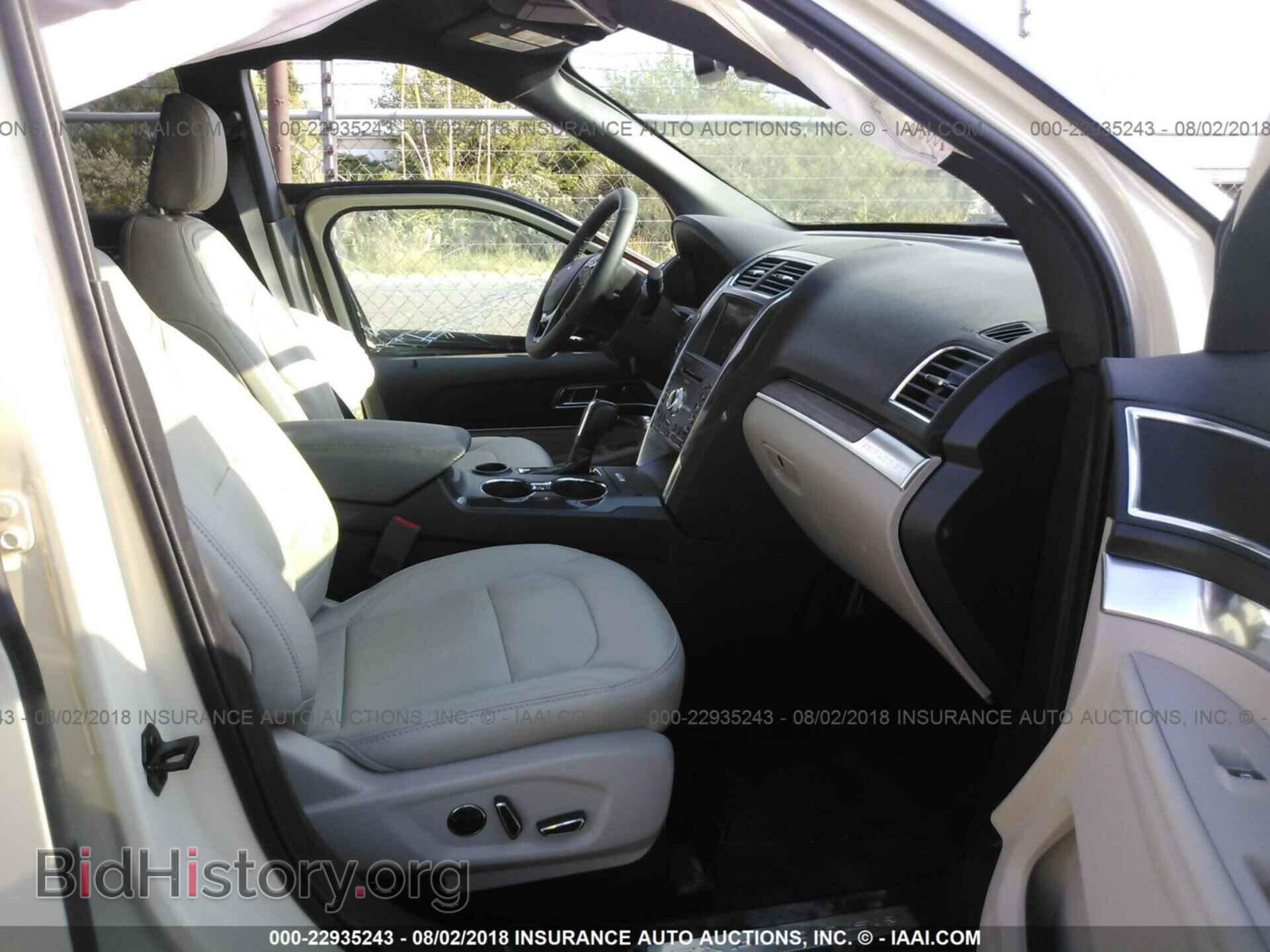2018 Ford Explorer - VIN: 1FM5K7F89JGB30465 - Photo 5