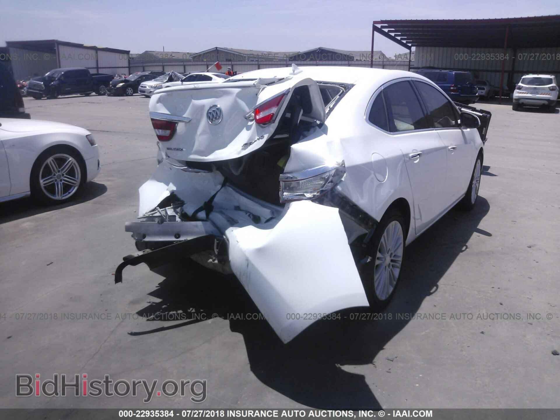 2013 Buick Verano - VIN: 1G4PP5SK2D4172806 - Photo 4