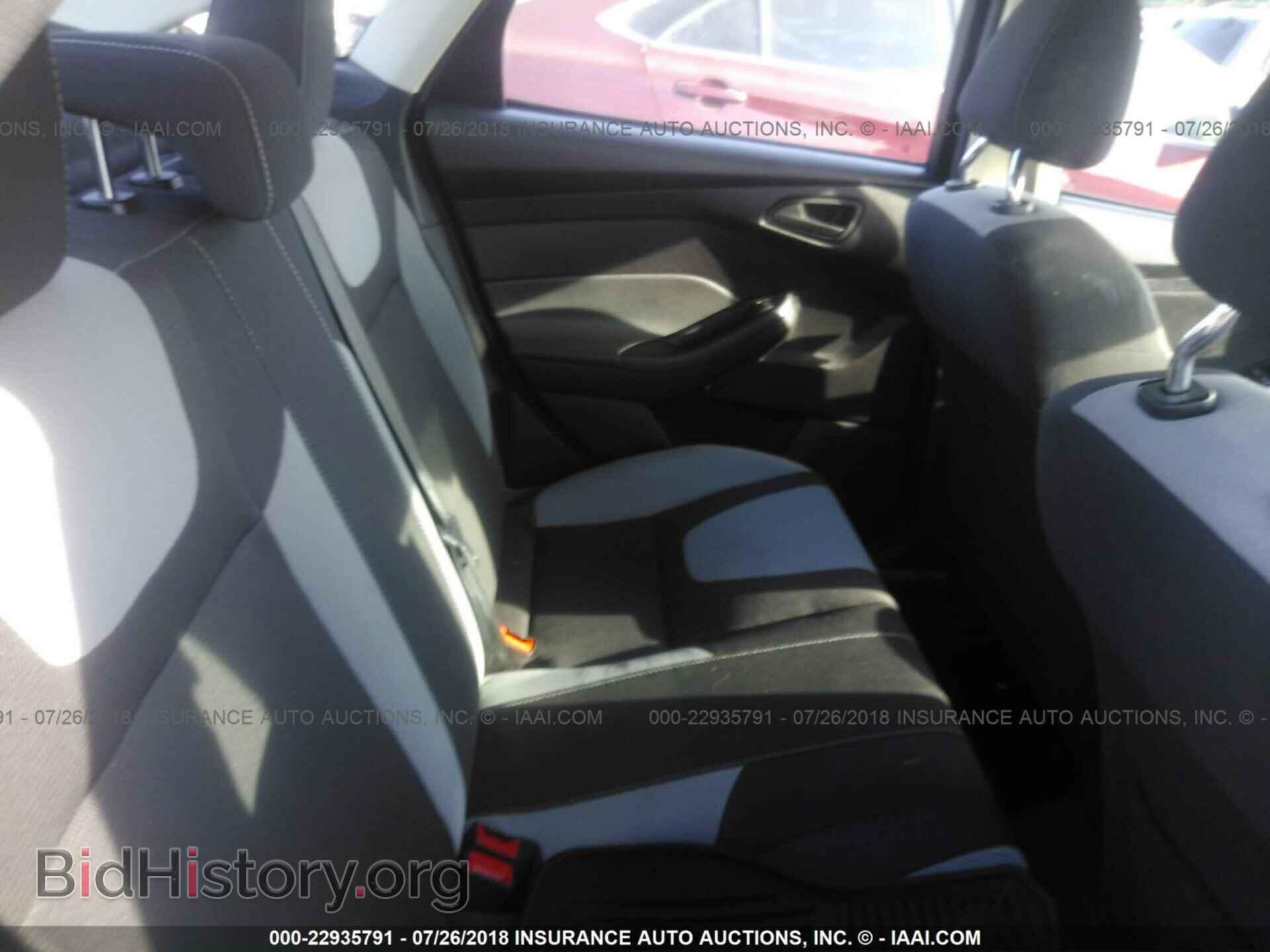 2012 Ford Focus - VIN: 1FAHP3F23CL381702 - Фото 8