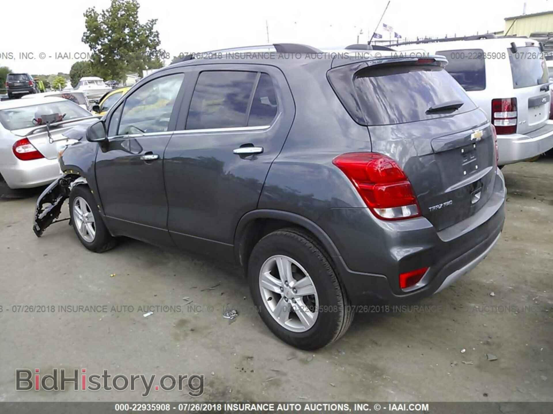 2017 Chevrolet Trax - VIN: KL7CJPSB7HB106637 - Фото 3