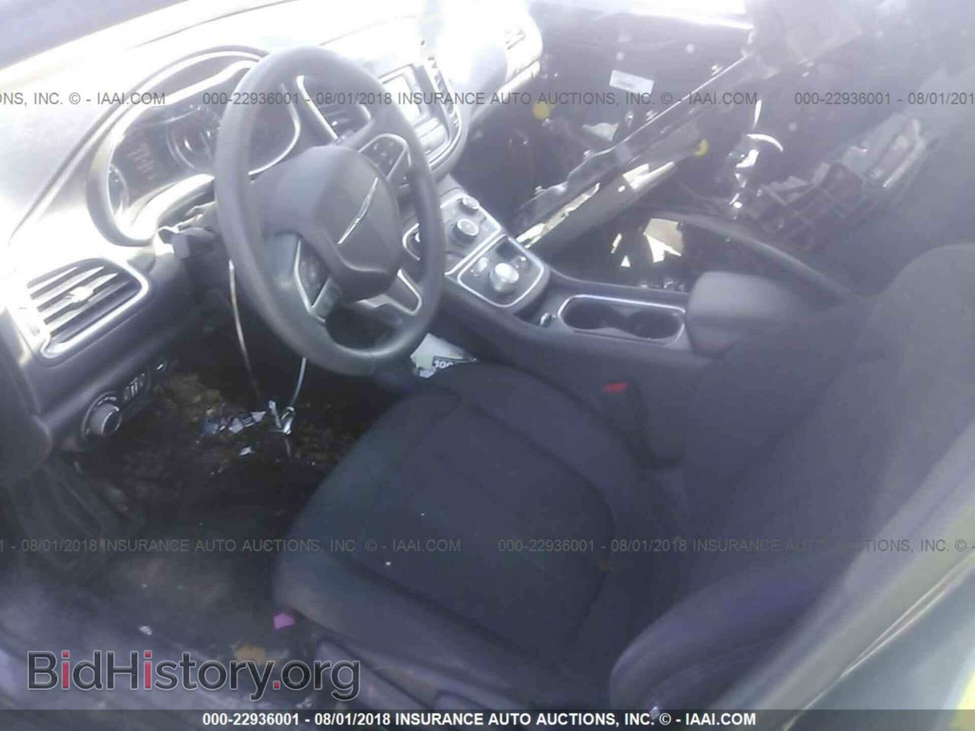 2016 Chrysler 200 - VIN: 1C3CCCAB7GN120806 - Photo 5