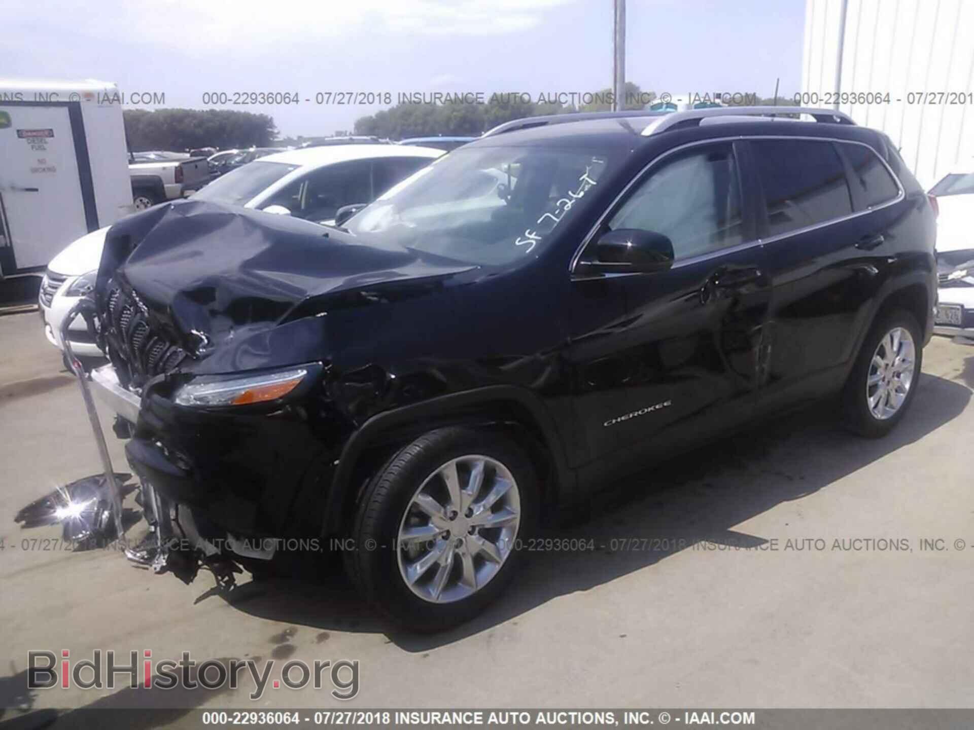 2017 Jeep Cherokee - VIN: 1C4PJLDB7HW650770 - Photo 2