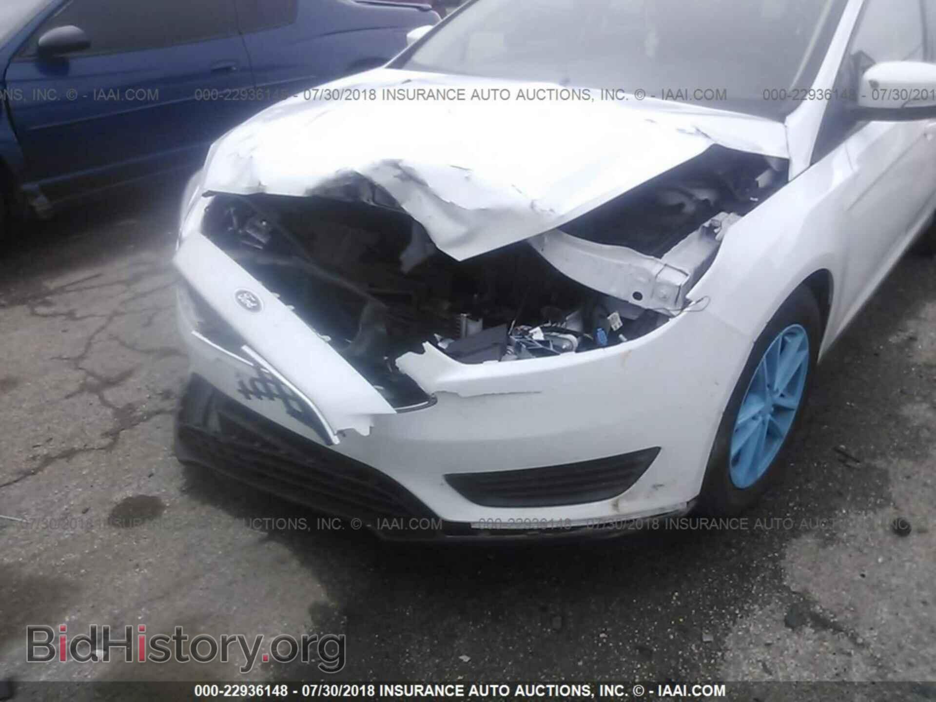 2017 Ford Focus - VIN: 1FADP3F20HL346671 - Photo 6
