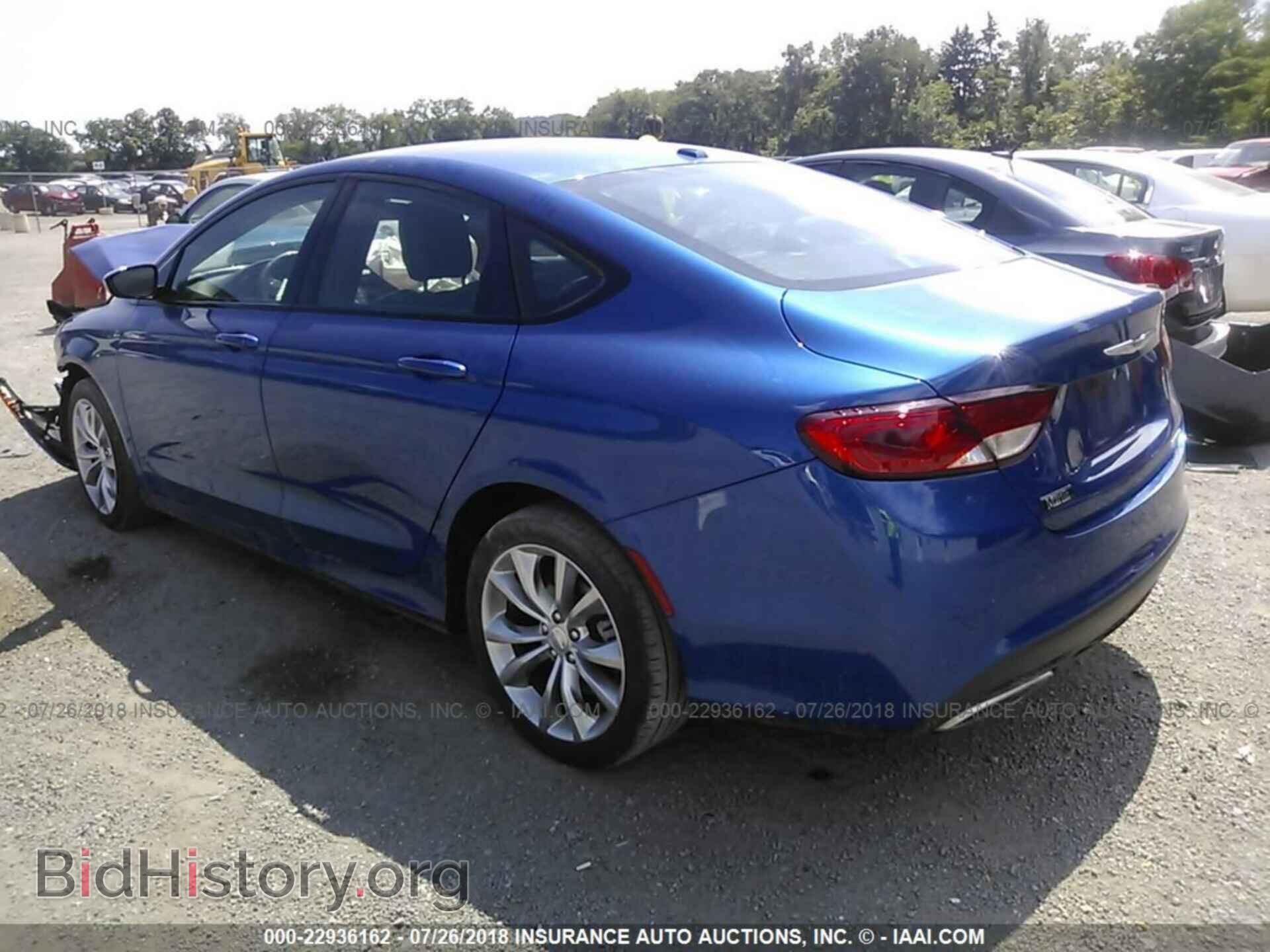 2015 Chrysler 200 - VIN: 1C3CCCBB8FN677561 - Photo 3