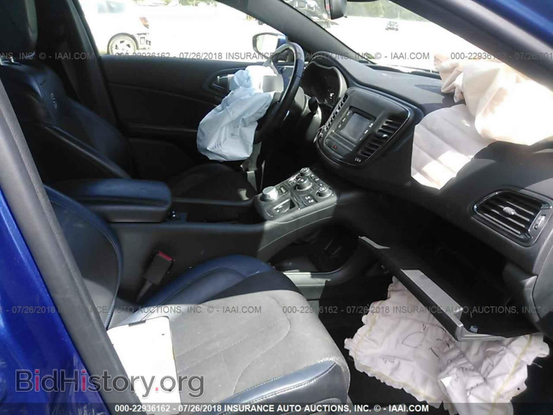 2015 Chrysler 200 - VIN: 1C3CCCBB8FN677561 - Photo 5