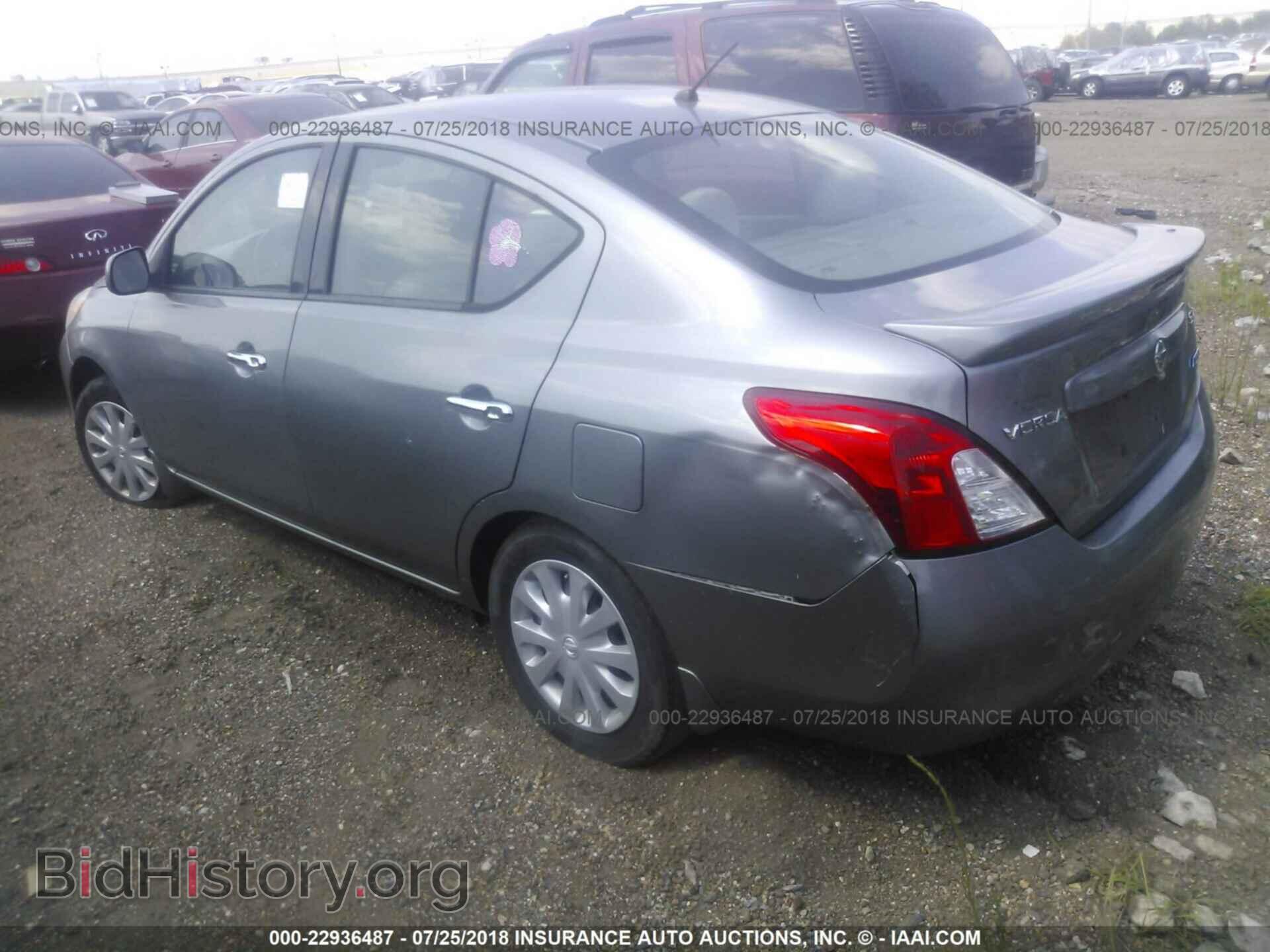 2014 Nissan Versa - VIN: 3N1CN7AP1EL806056 - Фото 3