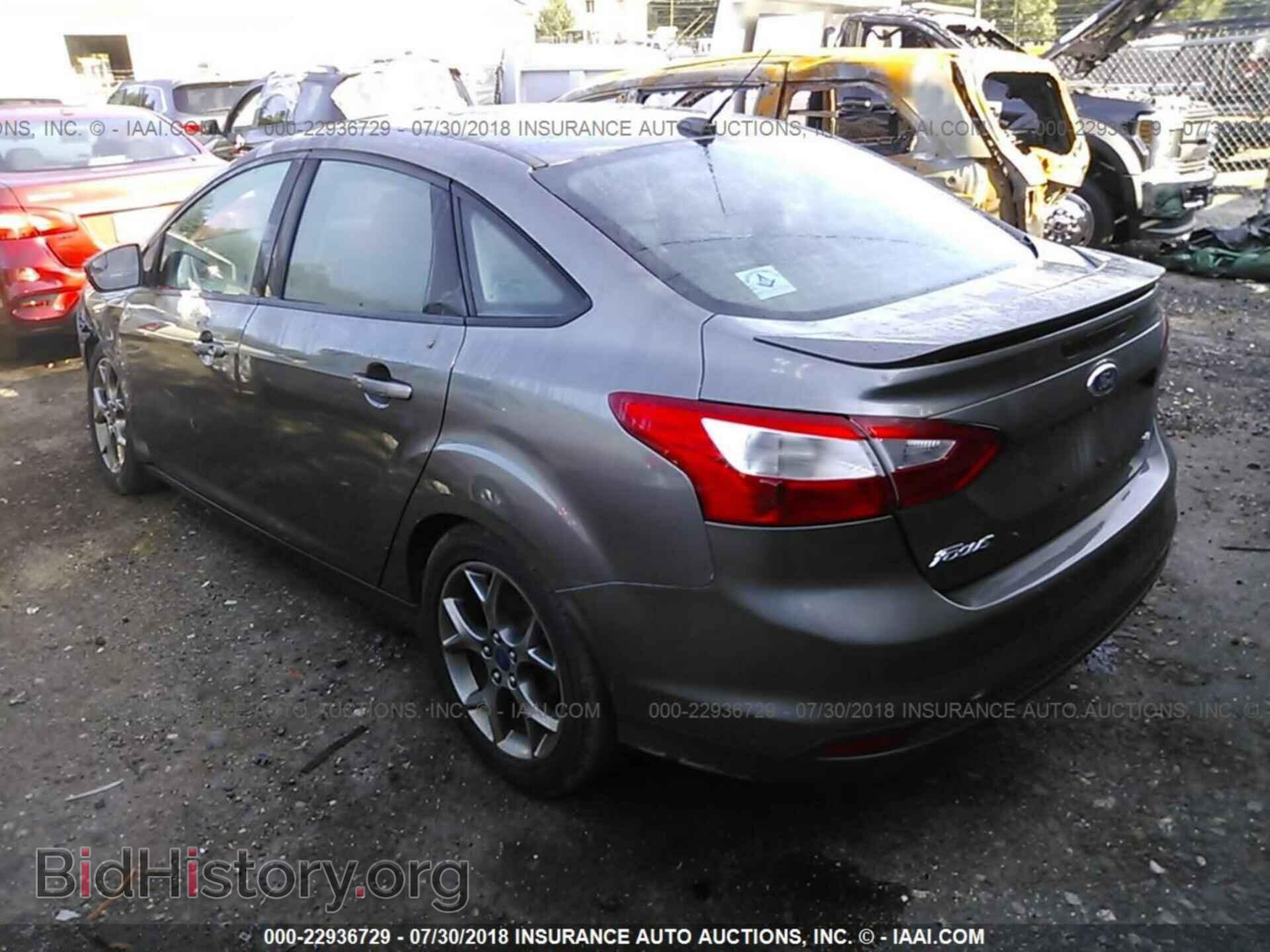 2014 Ford Focus - VIN: 1FADP3F20EL337125 - Фото 3