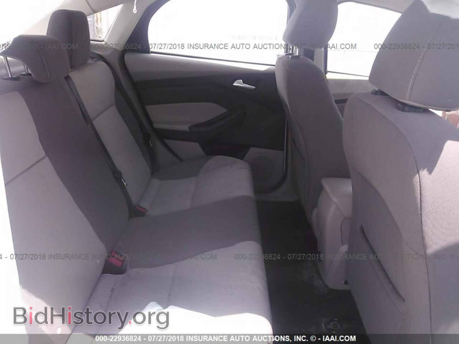 2014 Ford Focus - VIN: 1FADP3F2XEL356250 - Photo 8