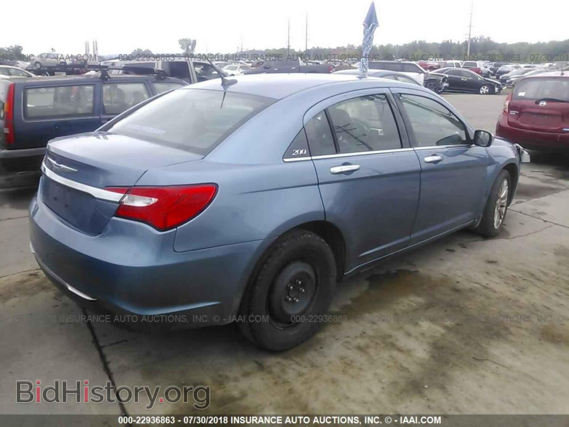 2011 Chrysler 200 - VIN: 1C3BC2FB7BN614722 - Фото 4
