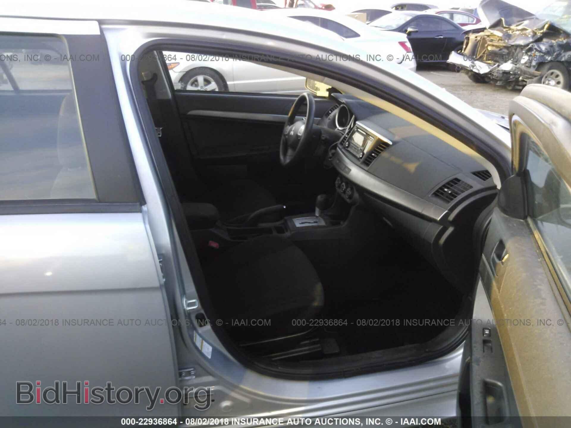 2014 Mitsubishi Lancer - VIN: JA32U2FU4EU018566 - Фото 5