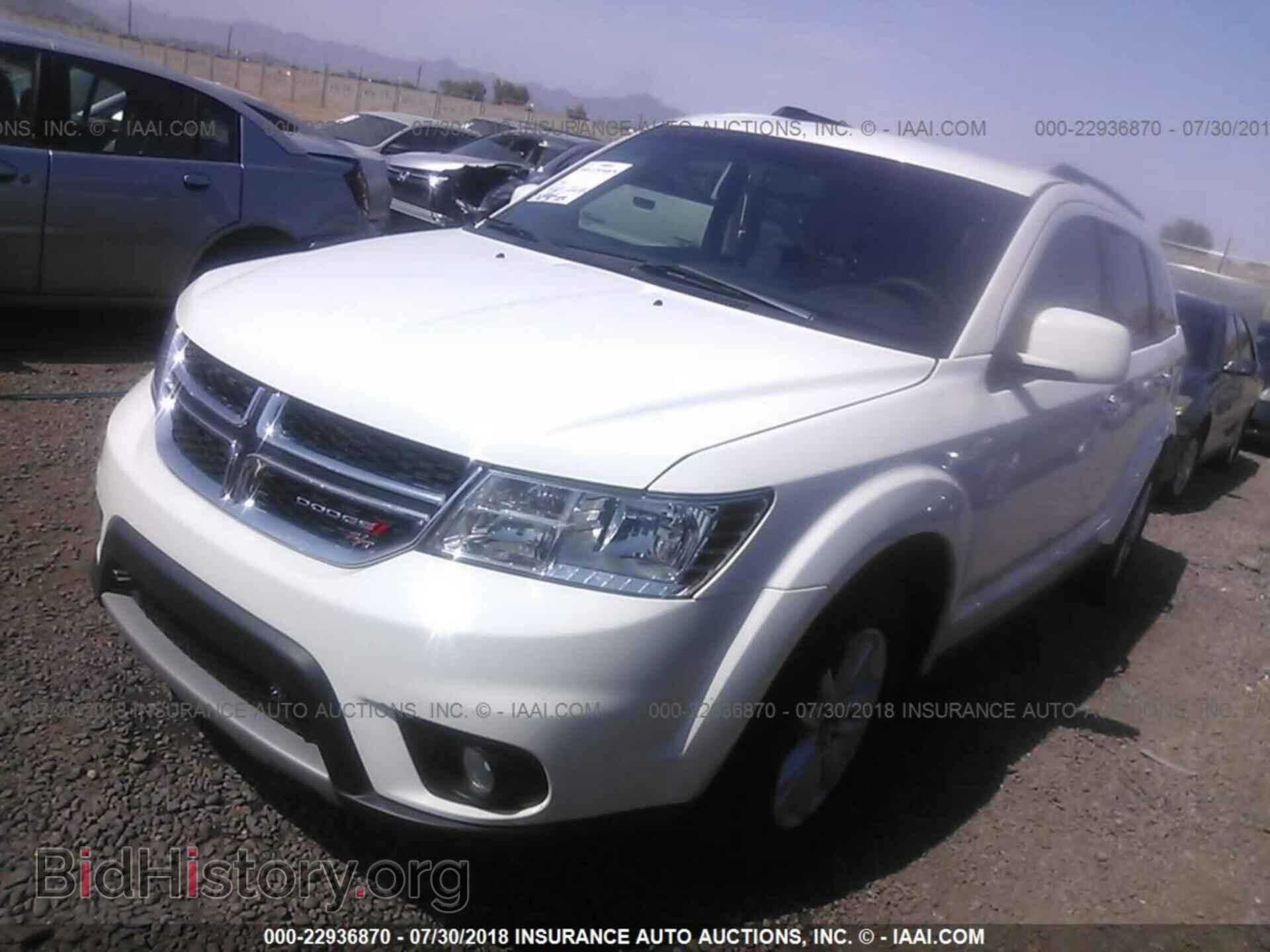 2017 Dodge Journey - VIN: 3C4PDCBB3HT563903 - Фото 2