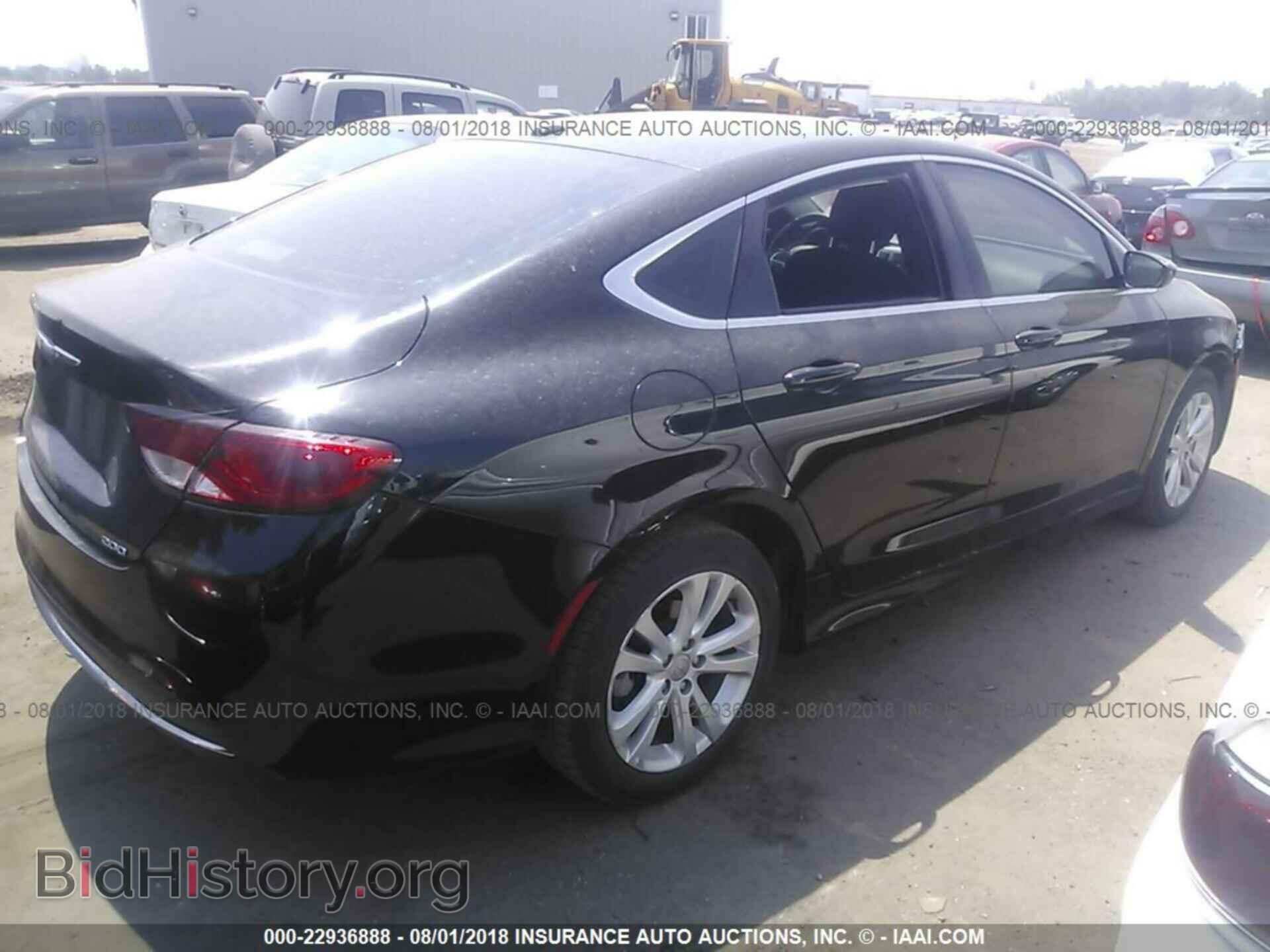 2015 Chrysler 200 - VIN: 1C3CCCAB6FN650067 - Photo 4