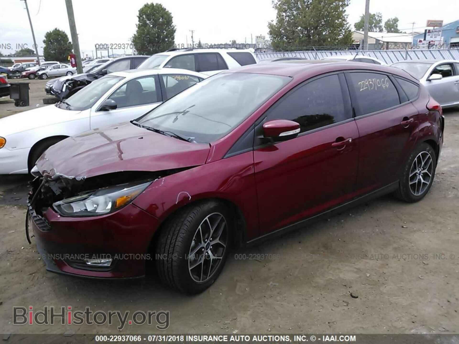 2017 Ford Focus - VIN: 1FADP3M26HL273101 - Фото 2