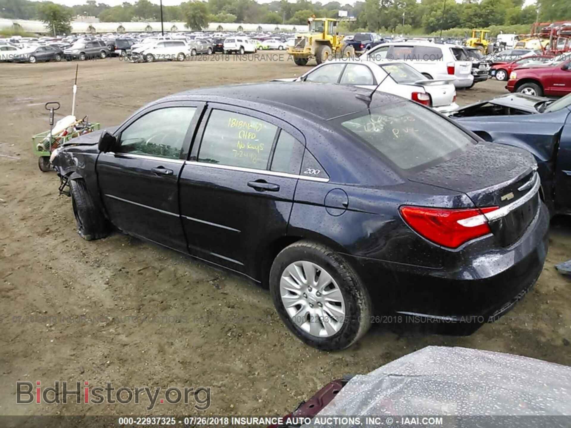 2011 Chrysler 200 - VIN: 1C3BC4FB6BN557828 - Фото 3