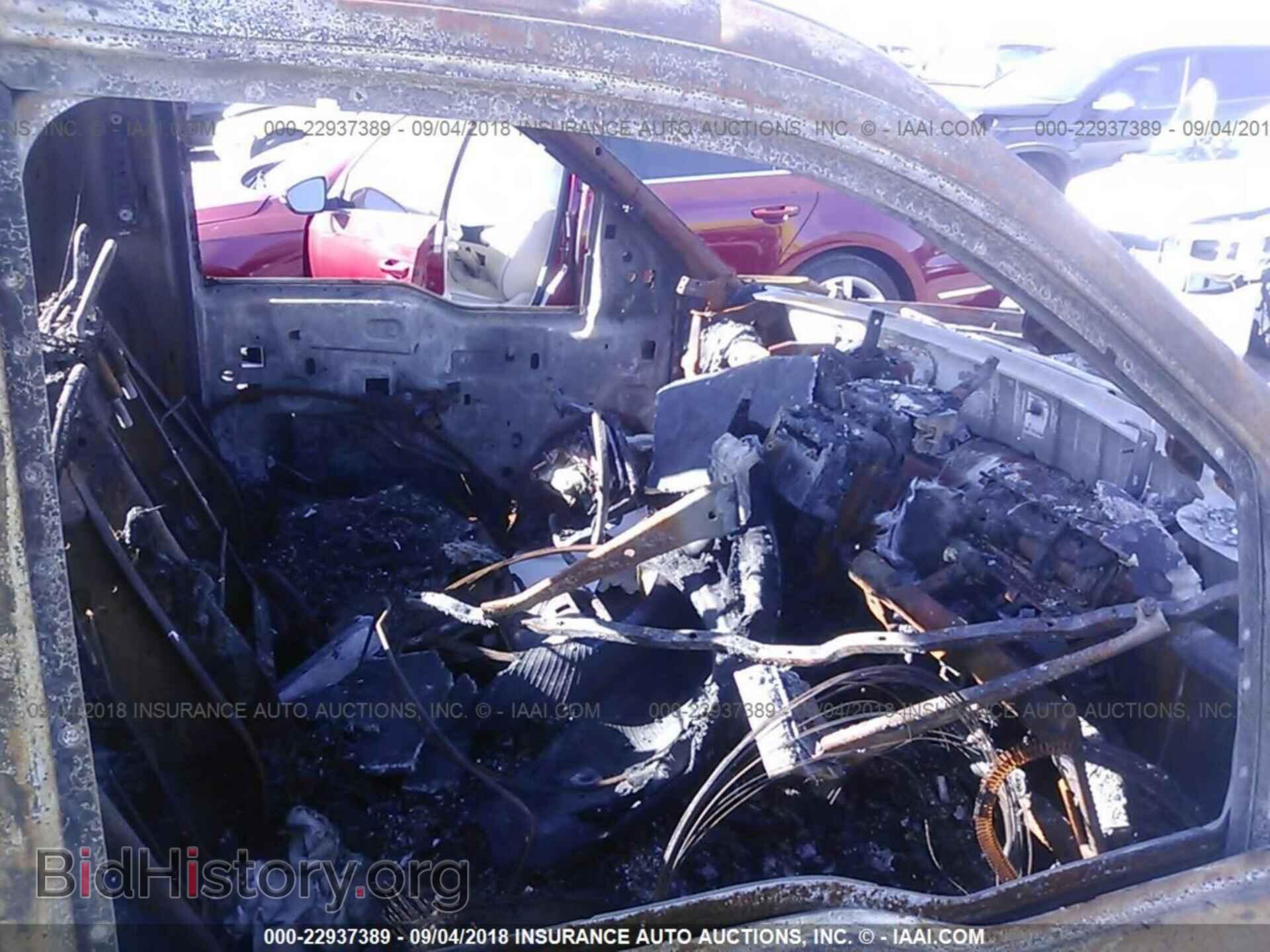 2012 Ford F150 - VIN: 1FTMF1CM6CFC22659 - Фото 5