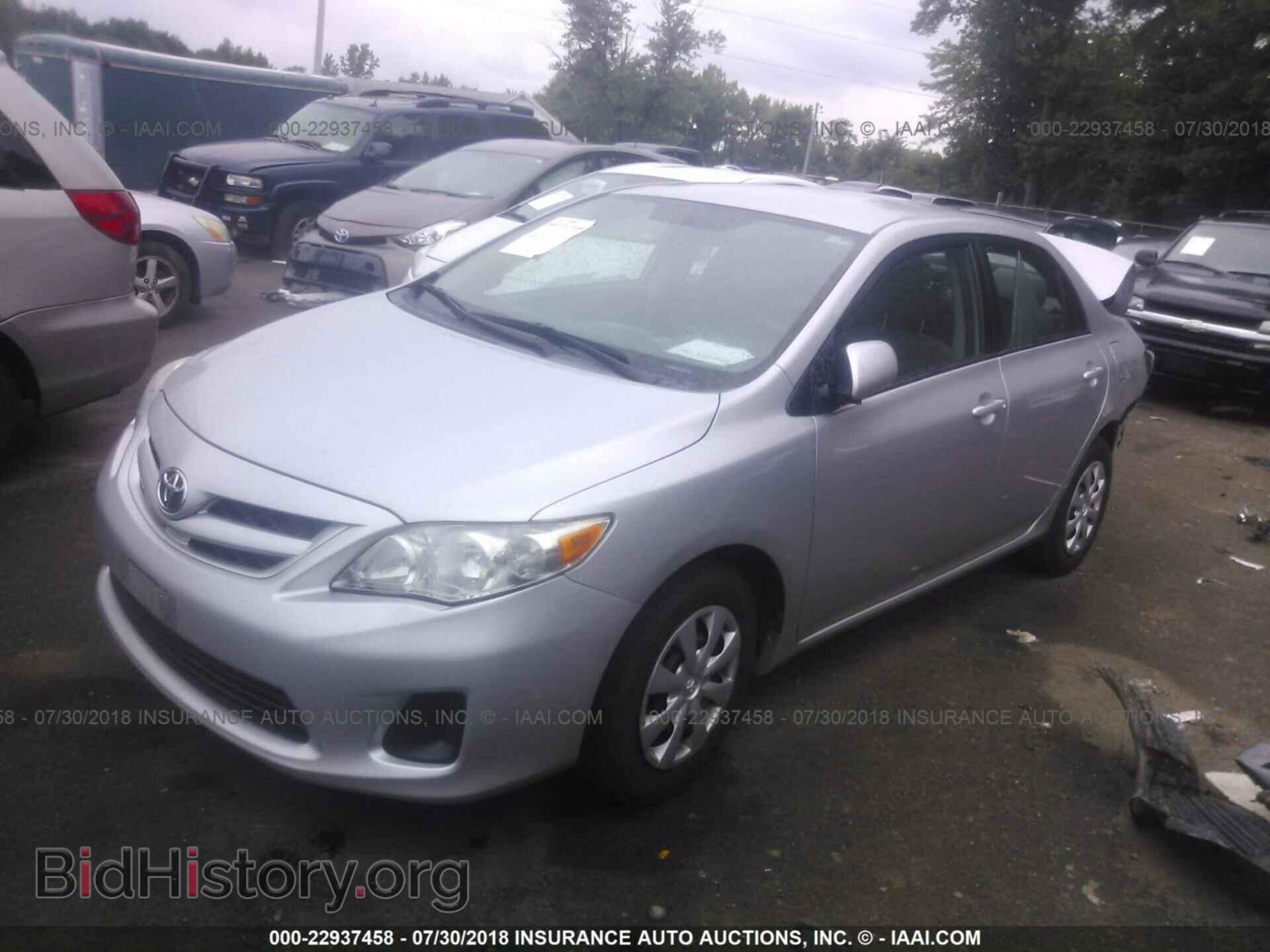 2011 Toyota Corolla - VIN: 2T1BU4EE8BC752305 - Photo 2