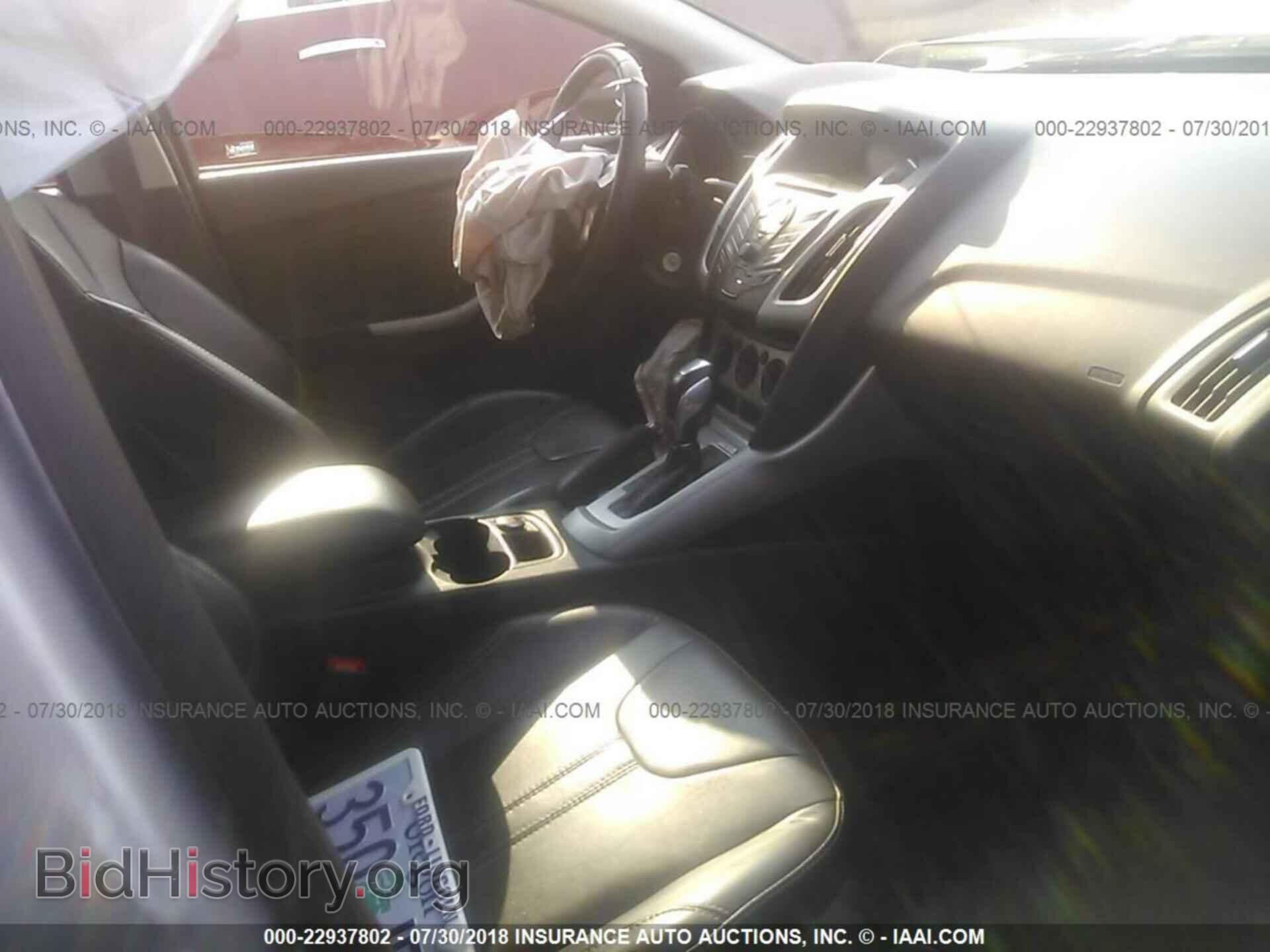 2014 Ford Focus - VIN: 1FADP3F27EL433673 - Photo 5