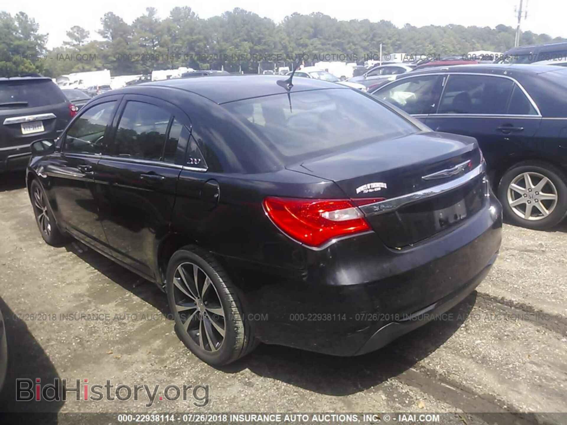 2013 Chrysler 200 - VIN: 1C3CCBBB9DN702278 - Photo 3