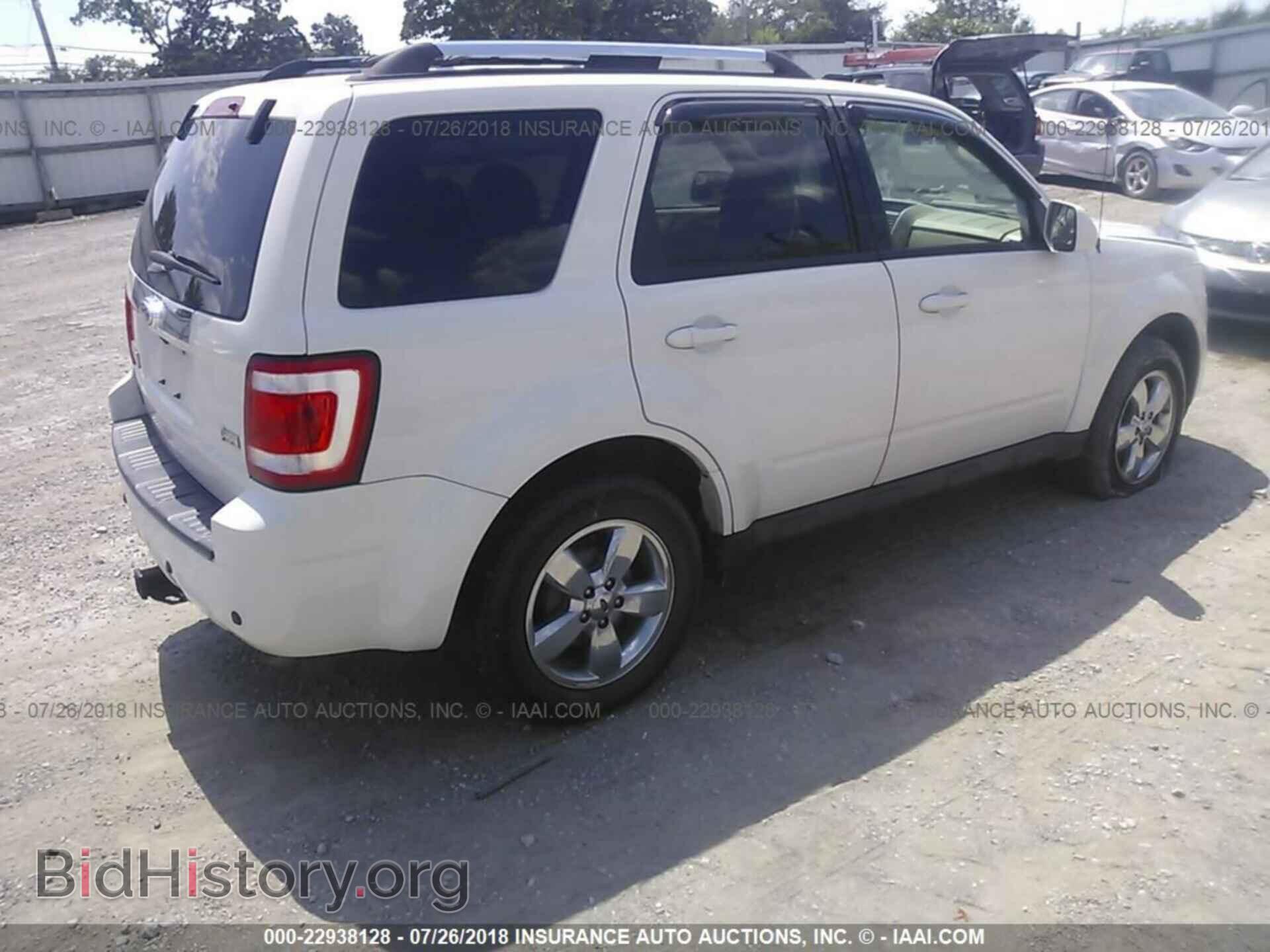 2011 Ford Escape - VIN: 1FMCU0EG5BKA91955 - Фото 4