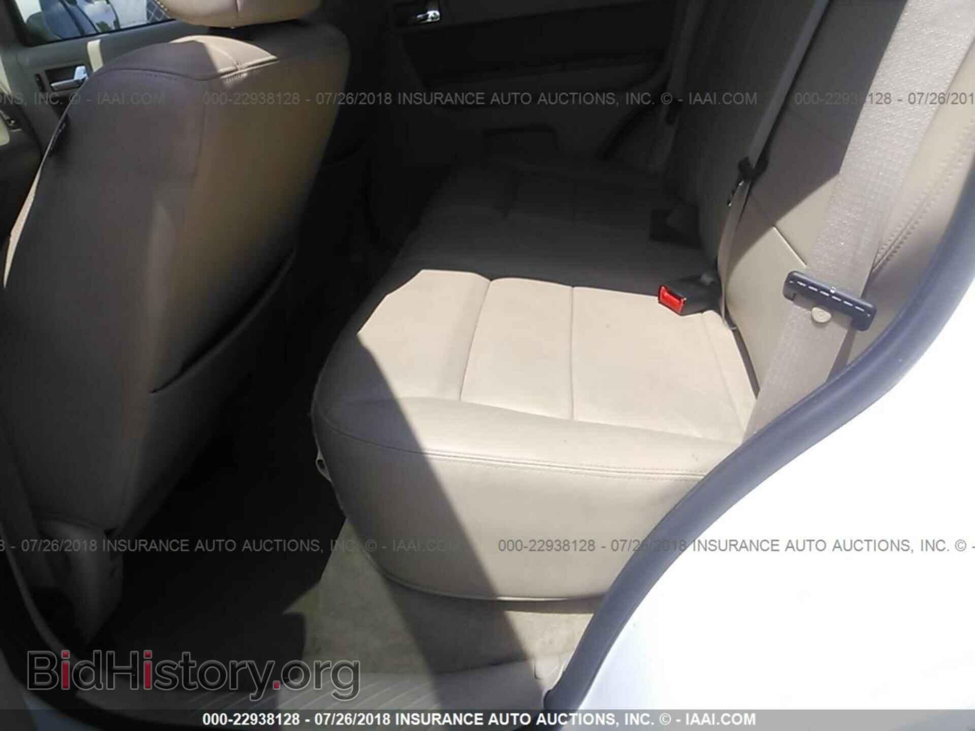 2011 Ford Escape - VIN: 1FMCU0EG5BKA91955 - Фото 8