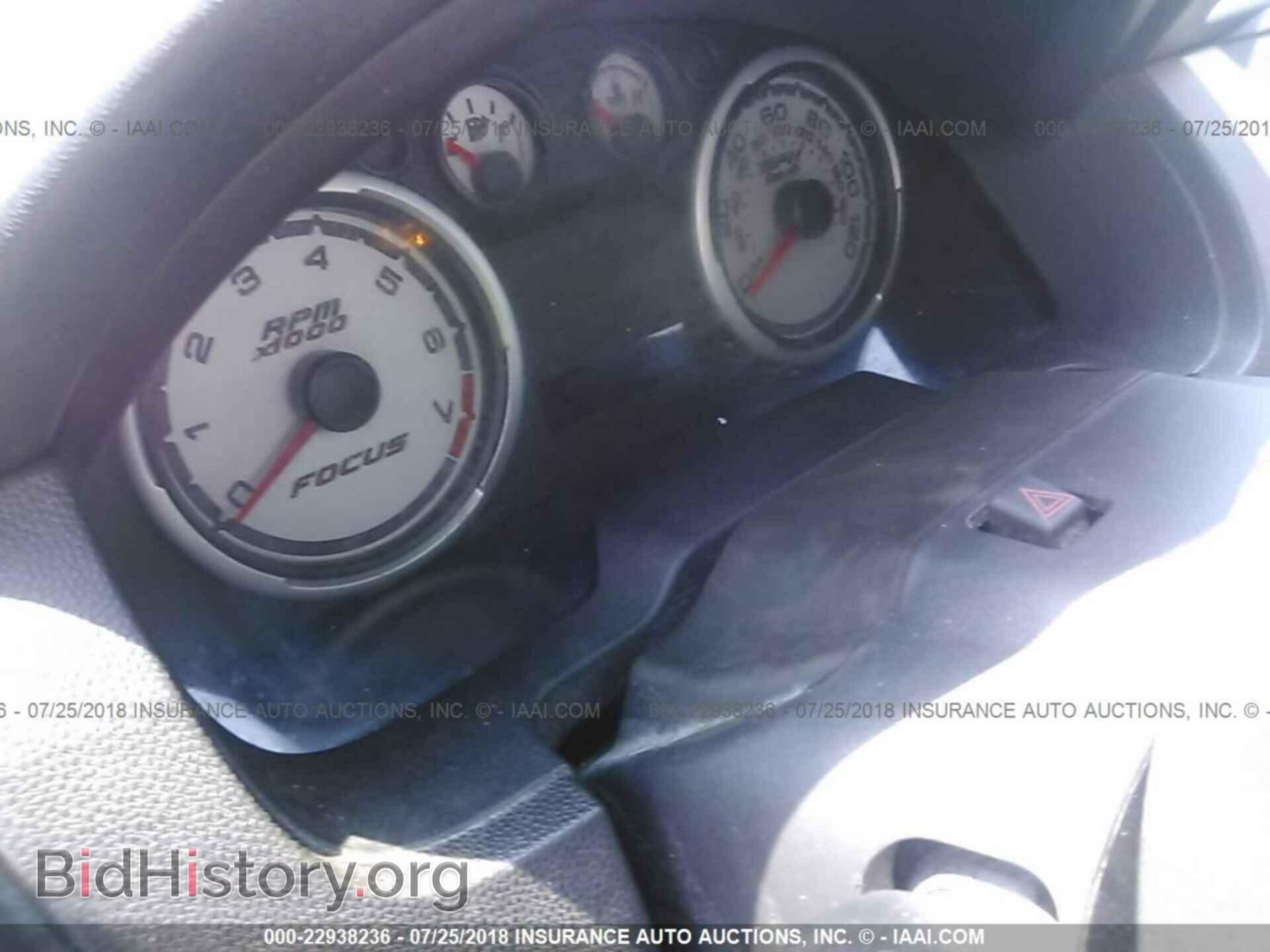 2011 Ford Focus - VIN: 1FAHP3FN2BW152502 - Photo 7