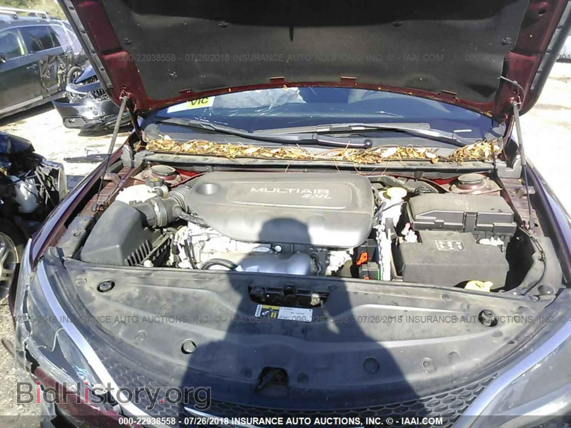 2016 Chrysler 200 - VIN: 1C3CCCAB4GN117555 - Фото 10