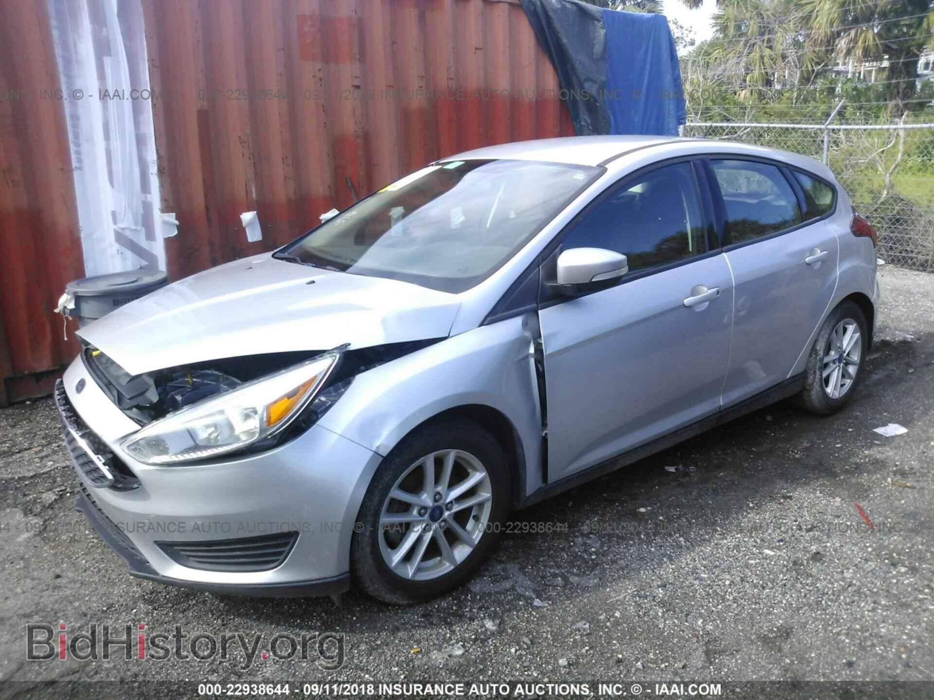 2015 Ford Focus - VIN: 1FADP3K22FL223022 - Фото 2