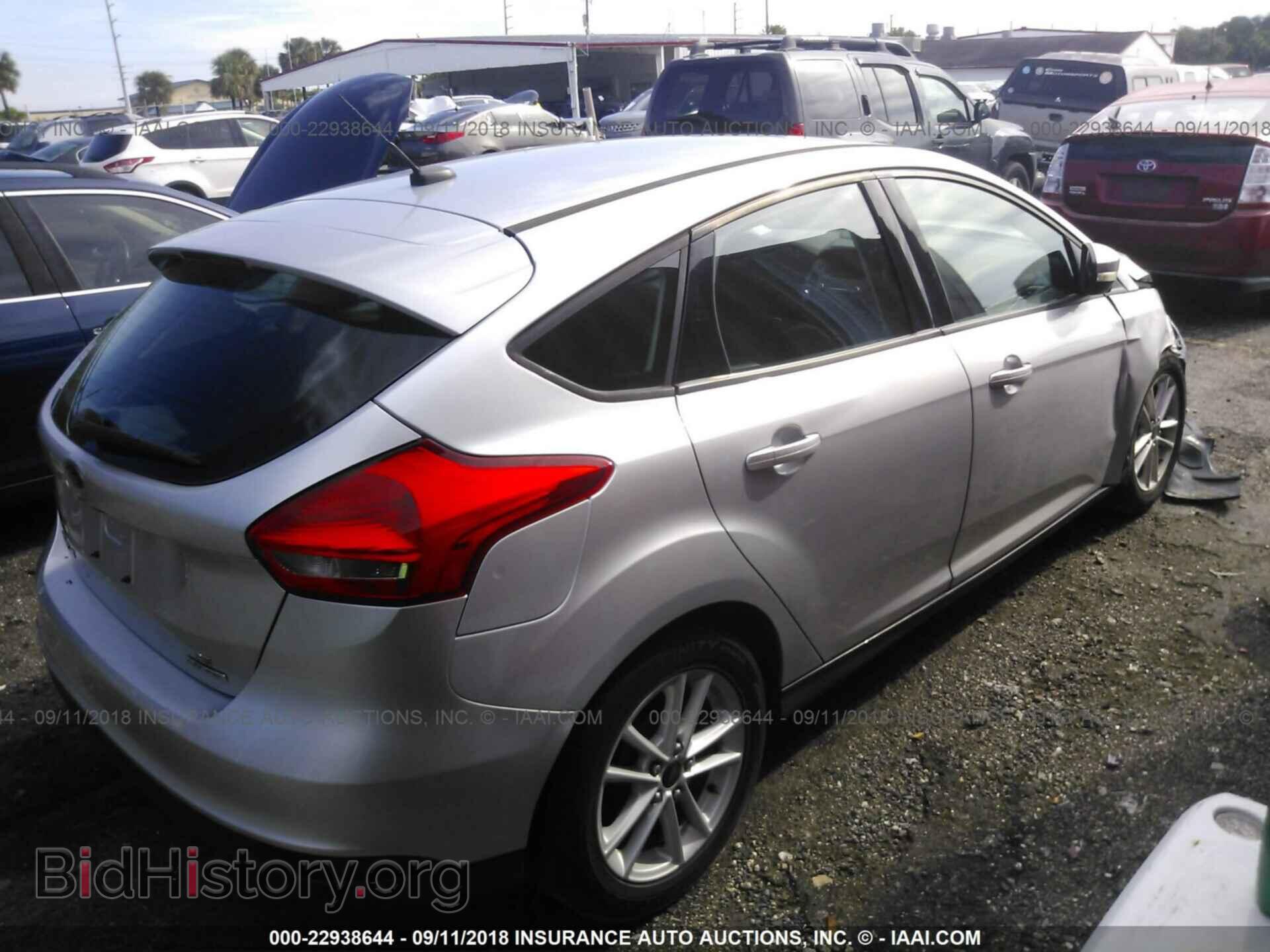 2015 Ford Focus - VIN: 1FADP3K22FL223022 - Фото 4