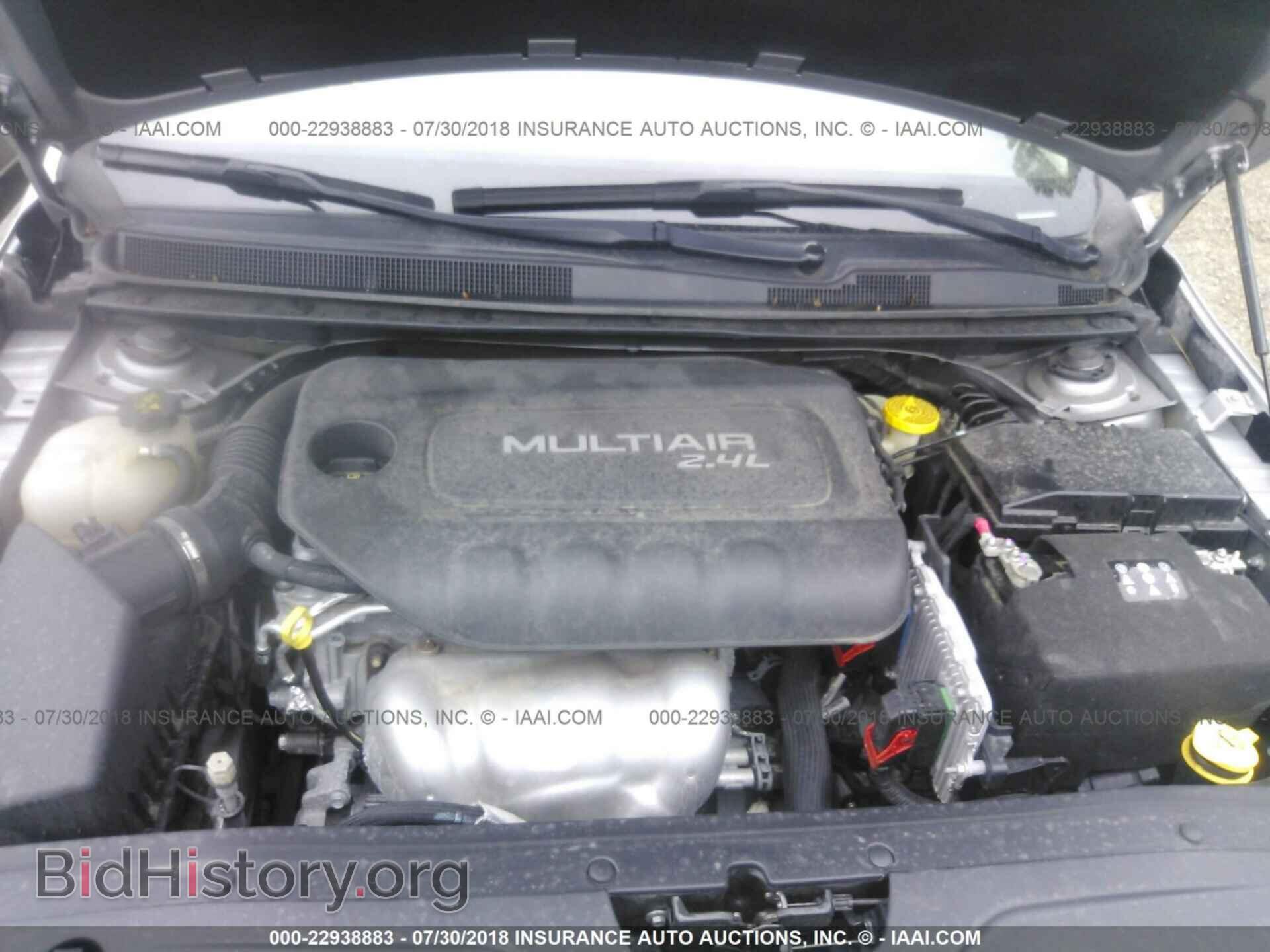 2015 Chrysler 200 - VIN: 1C3CCCAB9FN603020 - Photo 10