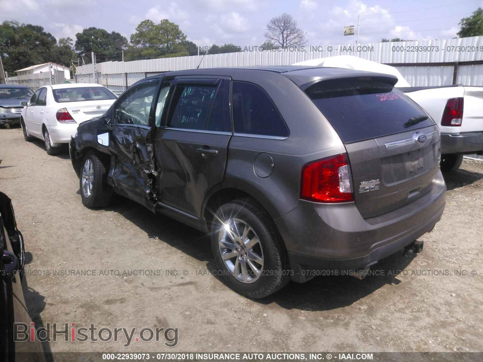 2012 Ford Edge - VIN: 2FMDK3KC2CBA61904 - Photo 3