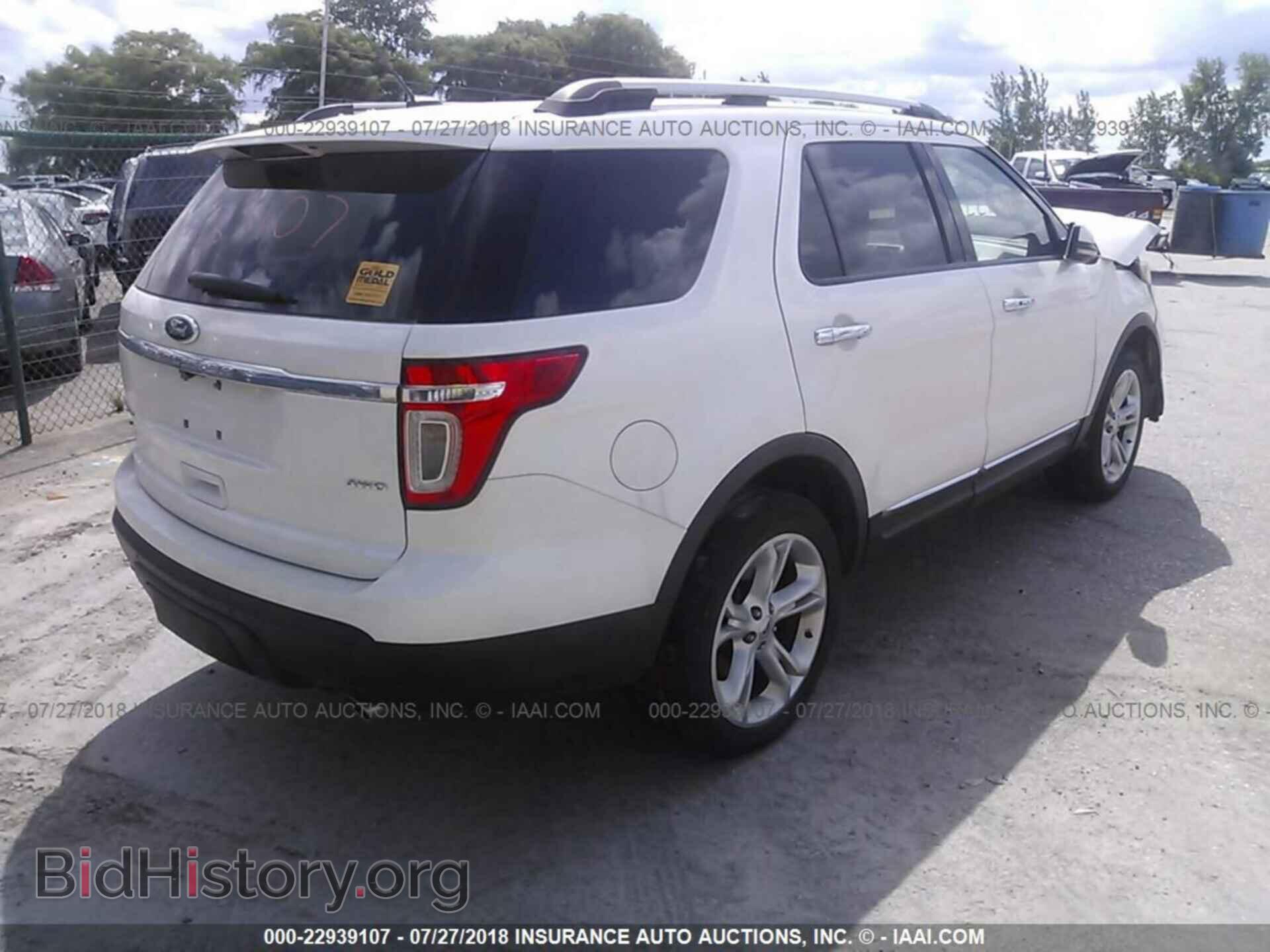 2011 Ford Explorer - VIN: 1FMHK8F82BGA04307 - Фото 4