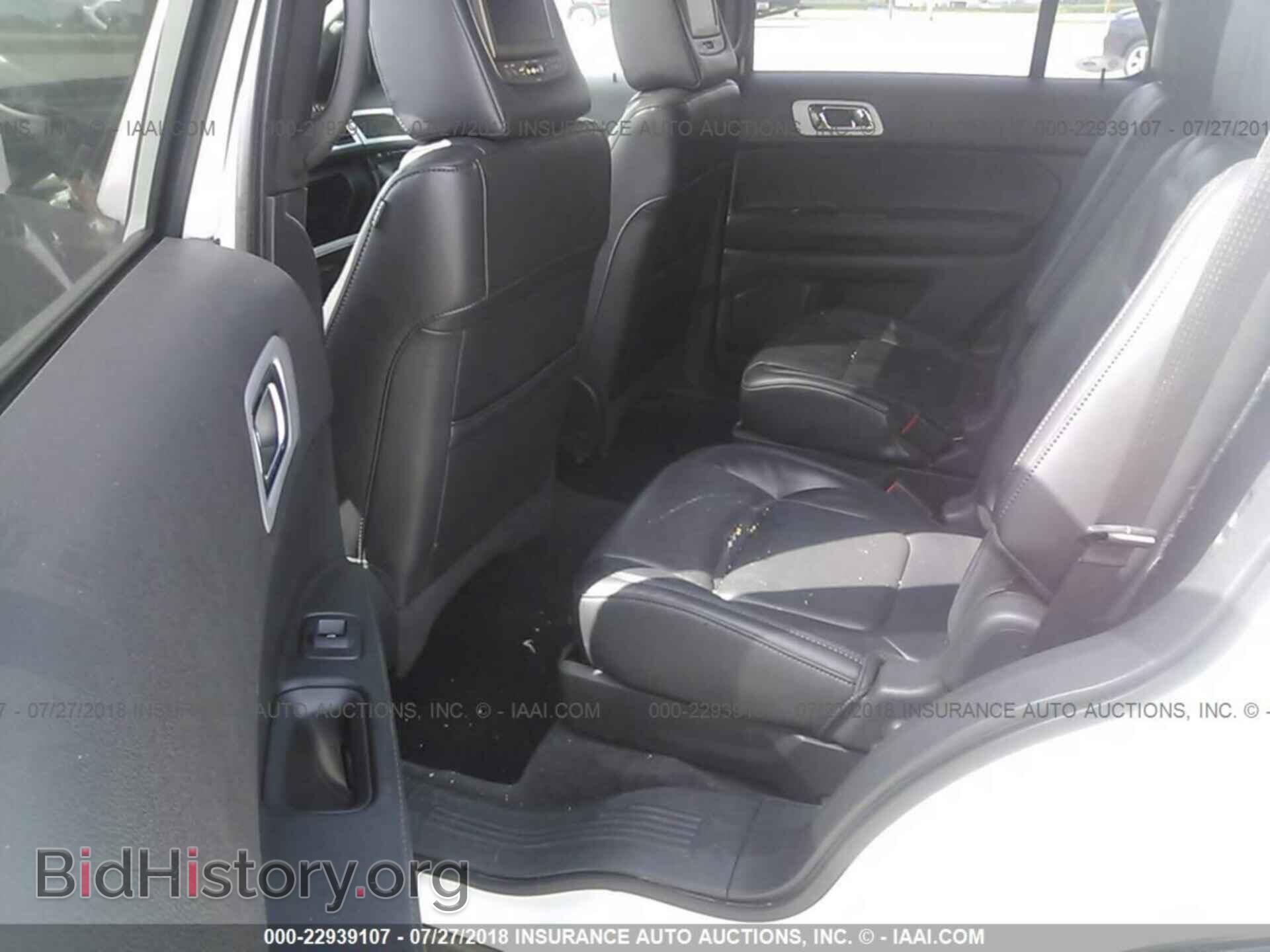 2011 Ford Explorer - VIN: 1FMHK8F82BGA04307 - Фото 8