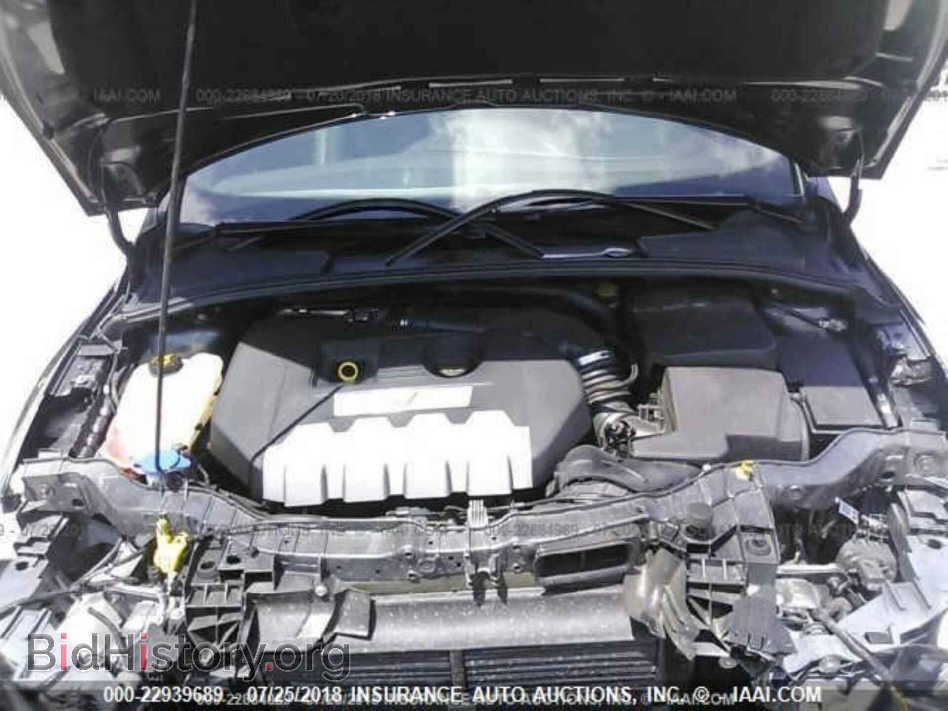 2017 Ford Focus - VIN: 1FADP3L92HL234729 - Photo 10