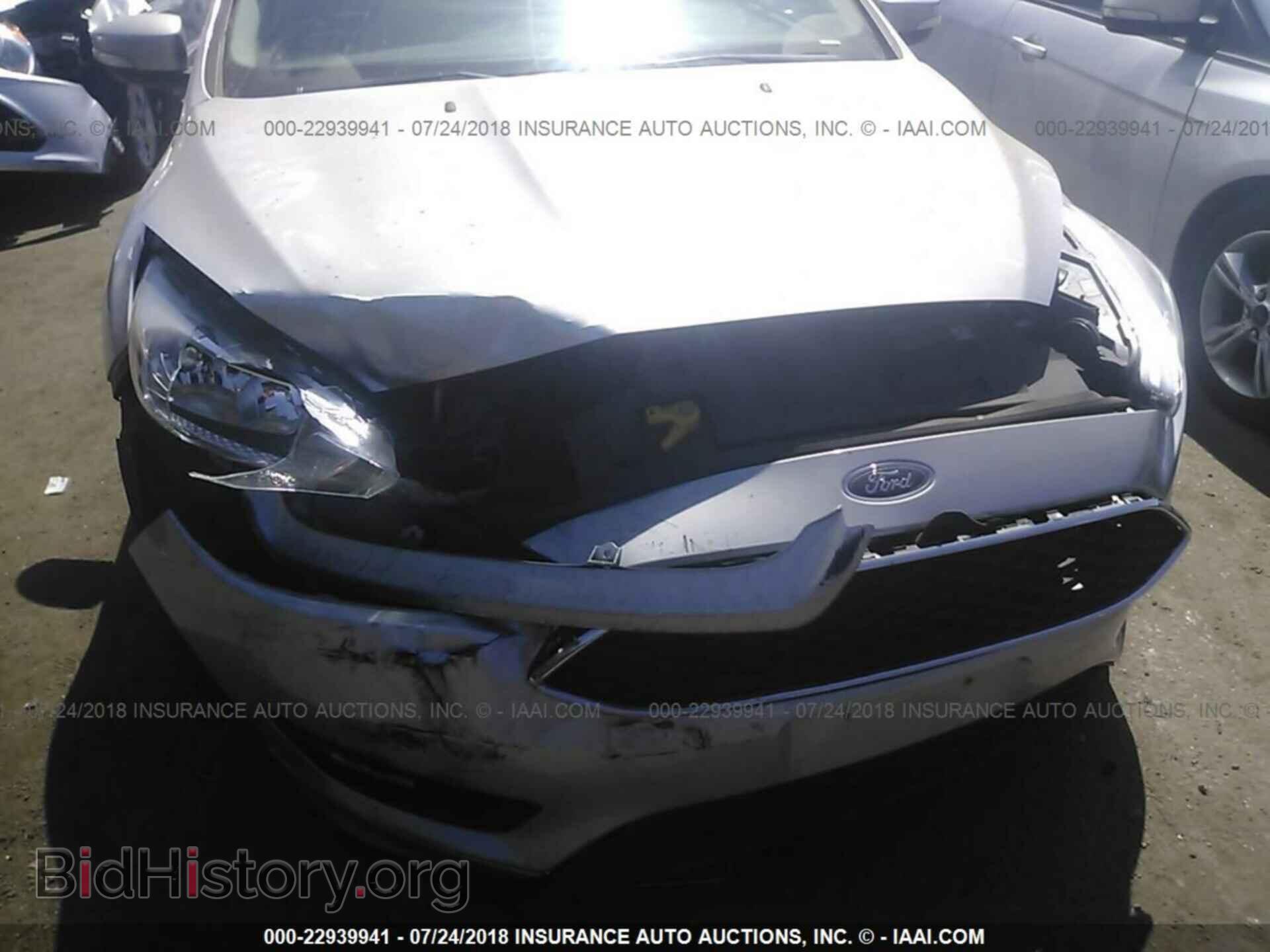 2015 Ford Focus - VIN: 1FADP3F21FL385721 - Photo 6