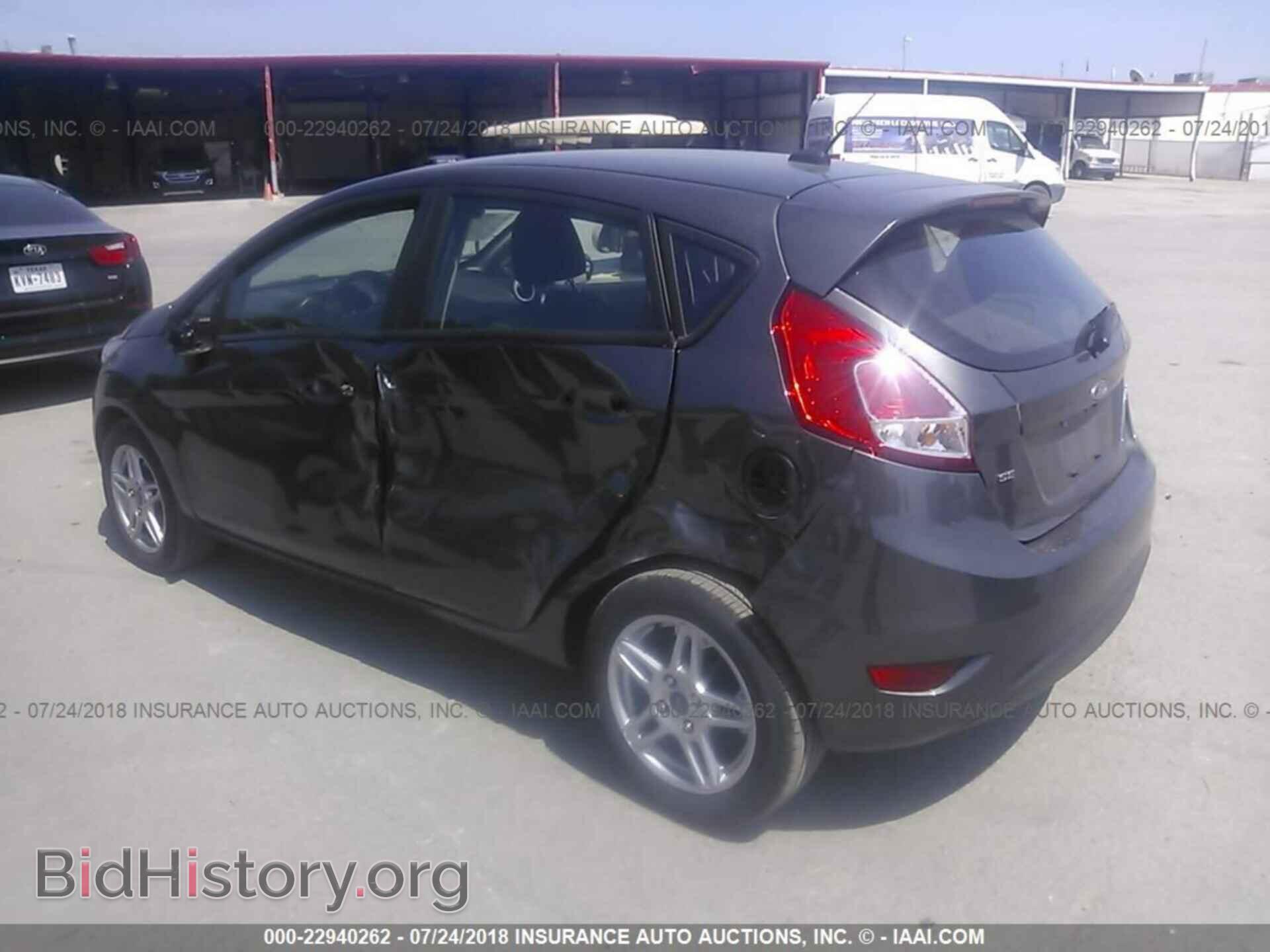 2018 Ford Fiesta - VIN: 3FADP4EJ7JM110683 - Фото 3