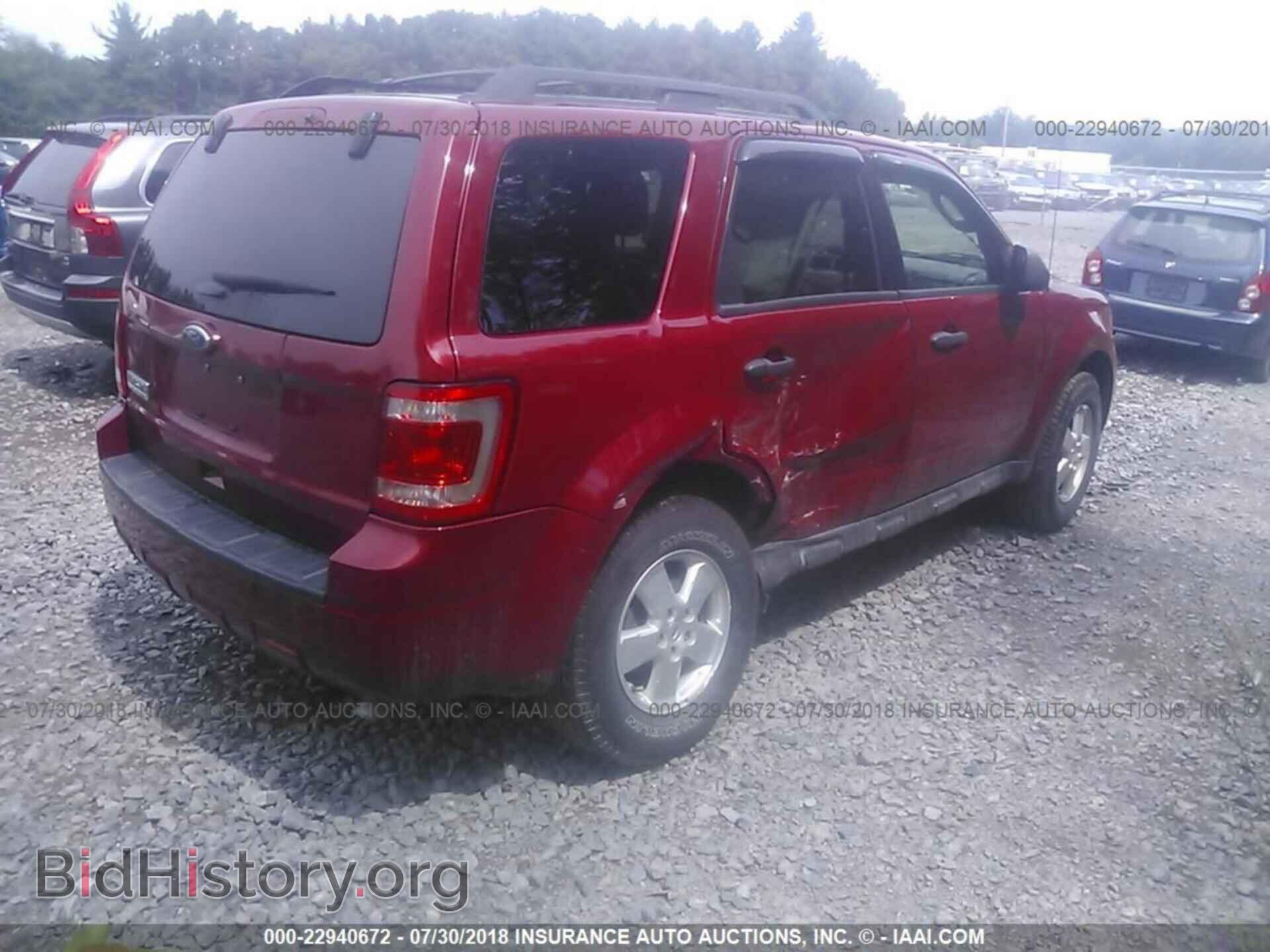 2011 Ford Escape - VIN: 1FMCU9D71BKC20148 - Photo 4
