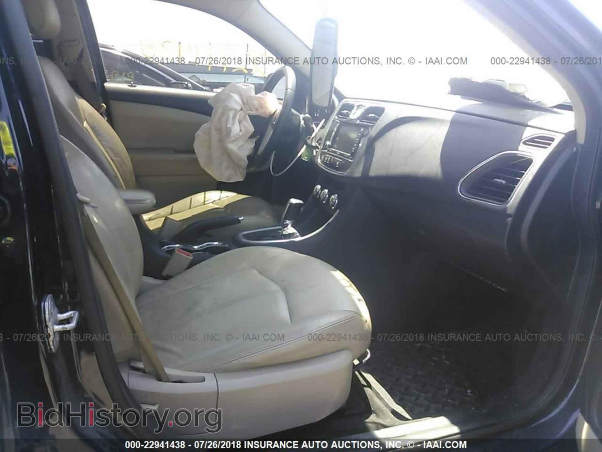 2012 Chrysler 200 - VIN: 1C3CCBCB6CN330105 - Фото 5