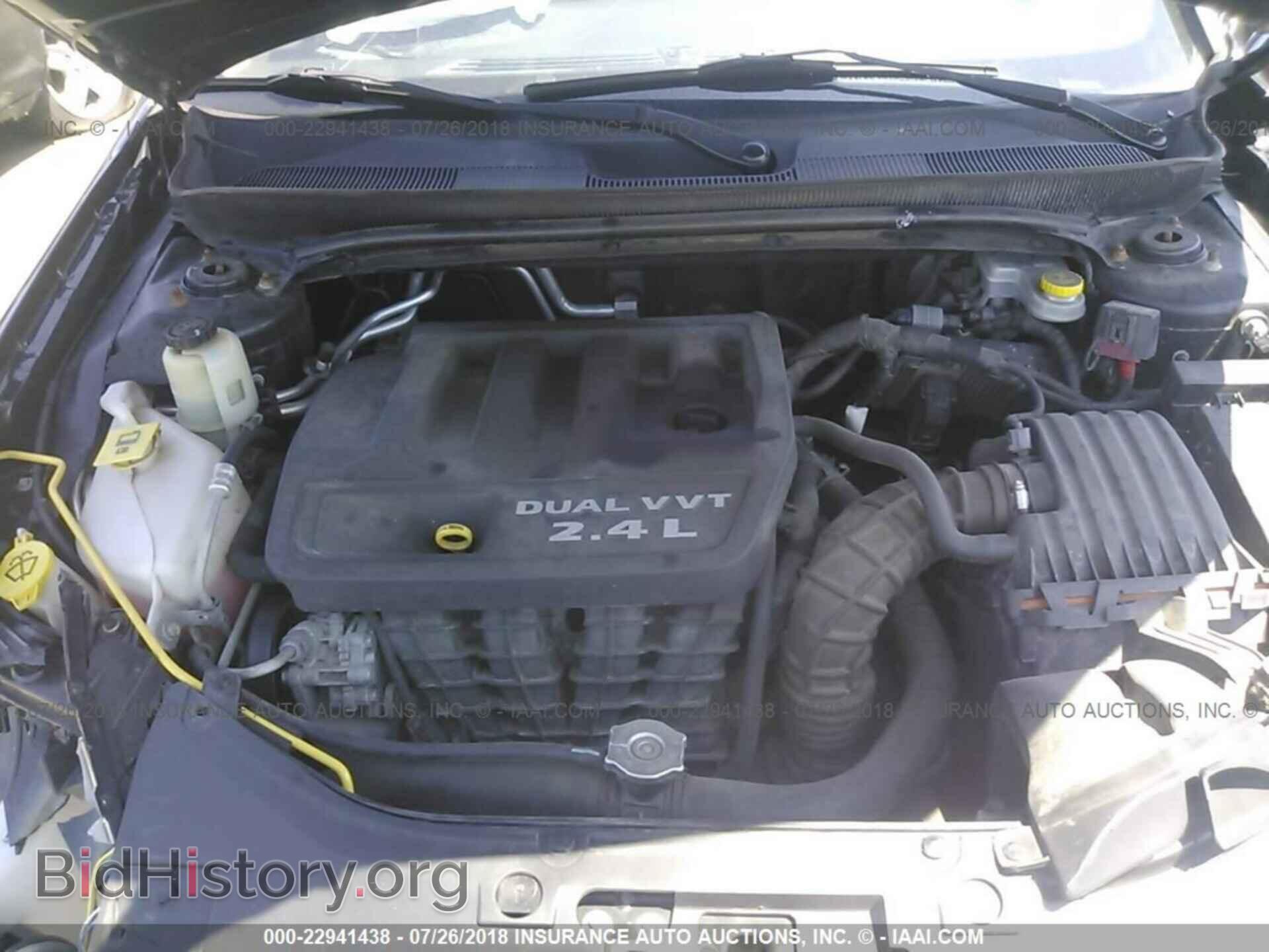 2012 Chrysler 200 - VIN: 1C3CCBCB6CN330105 - Фото 10